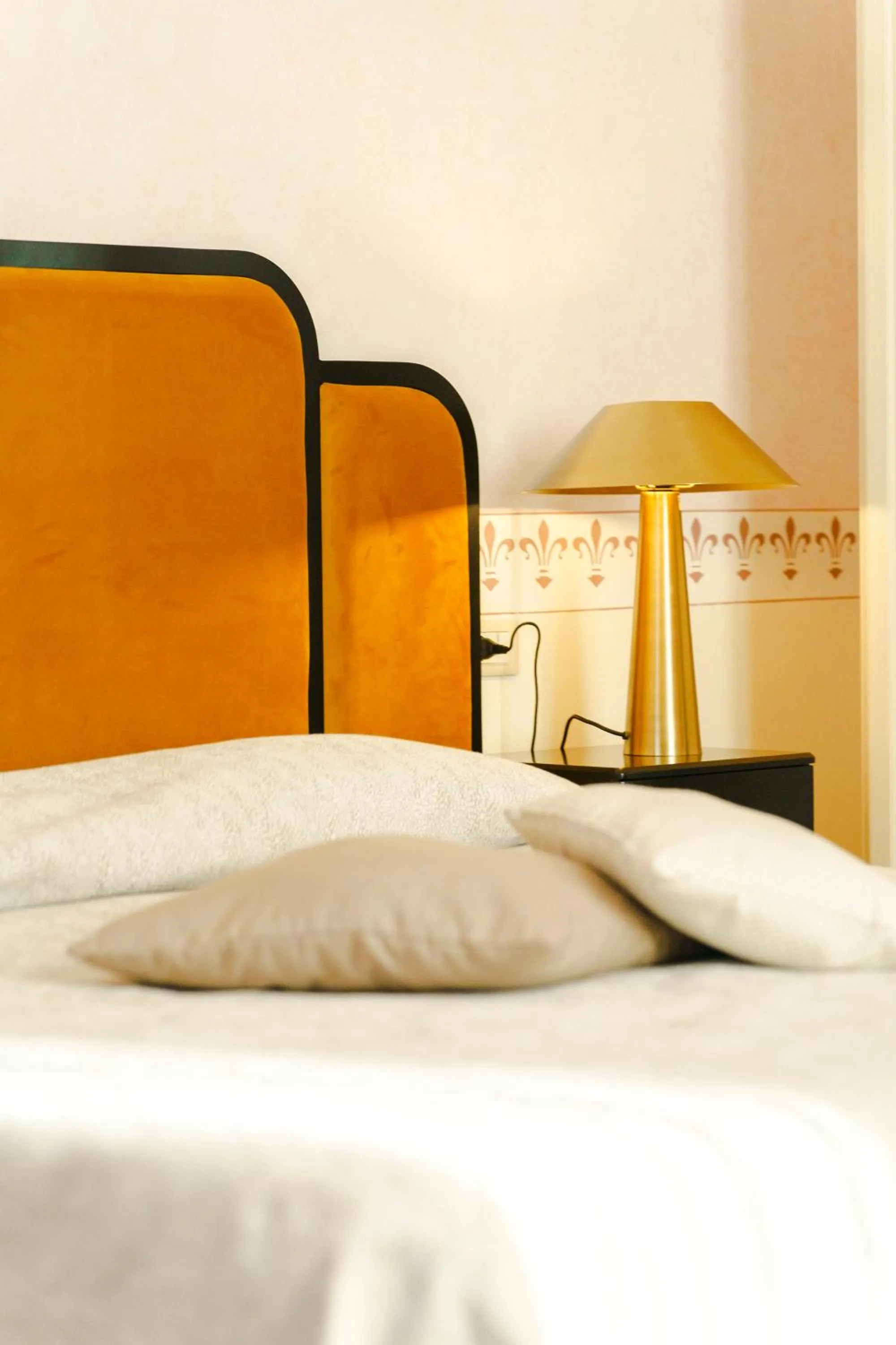 Bed in Caroline Hotel