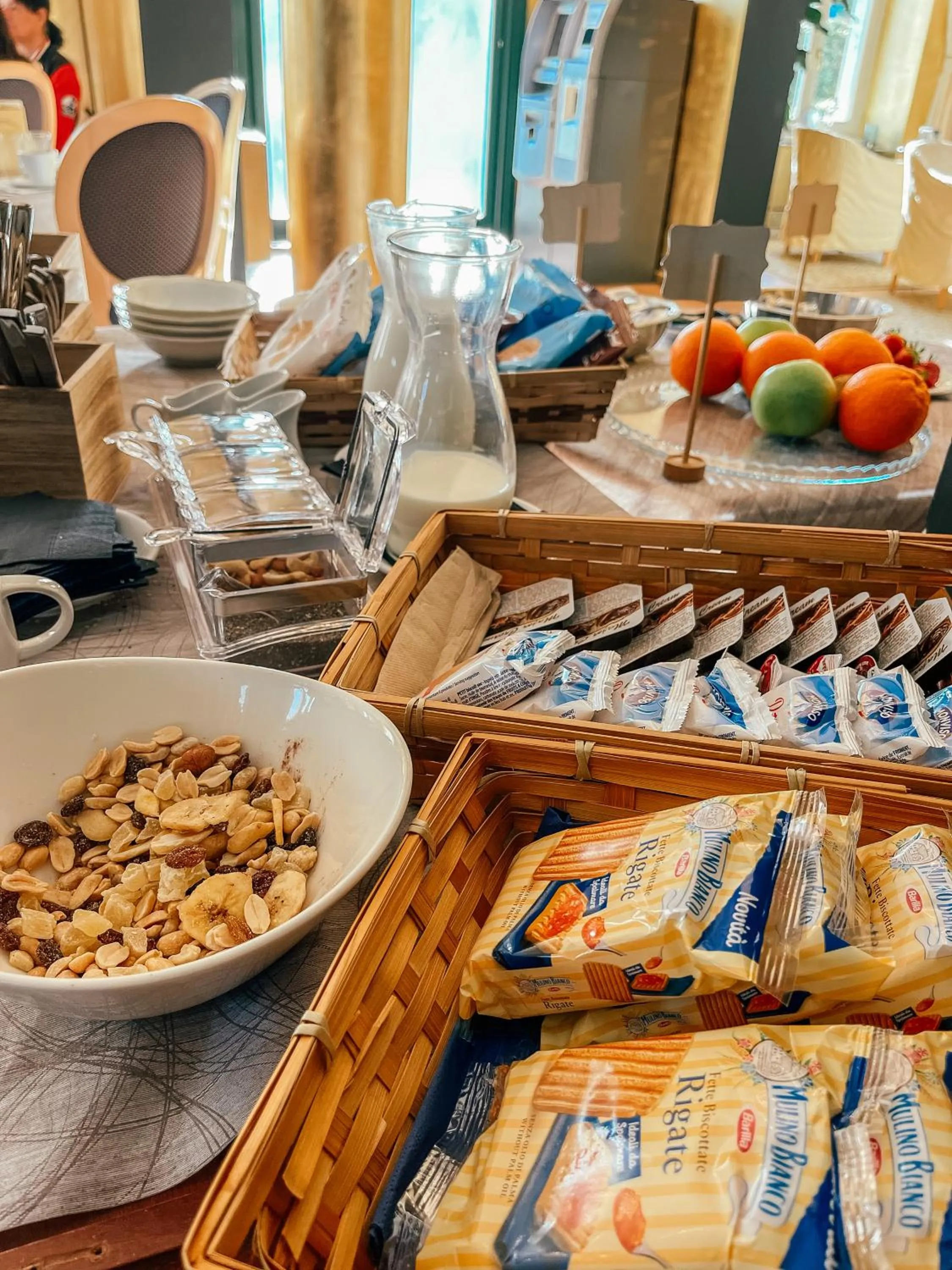 Breakfast in Caroline Hotel