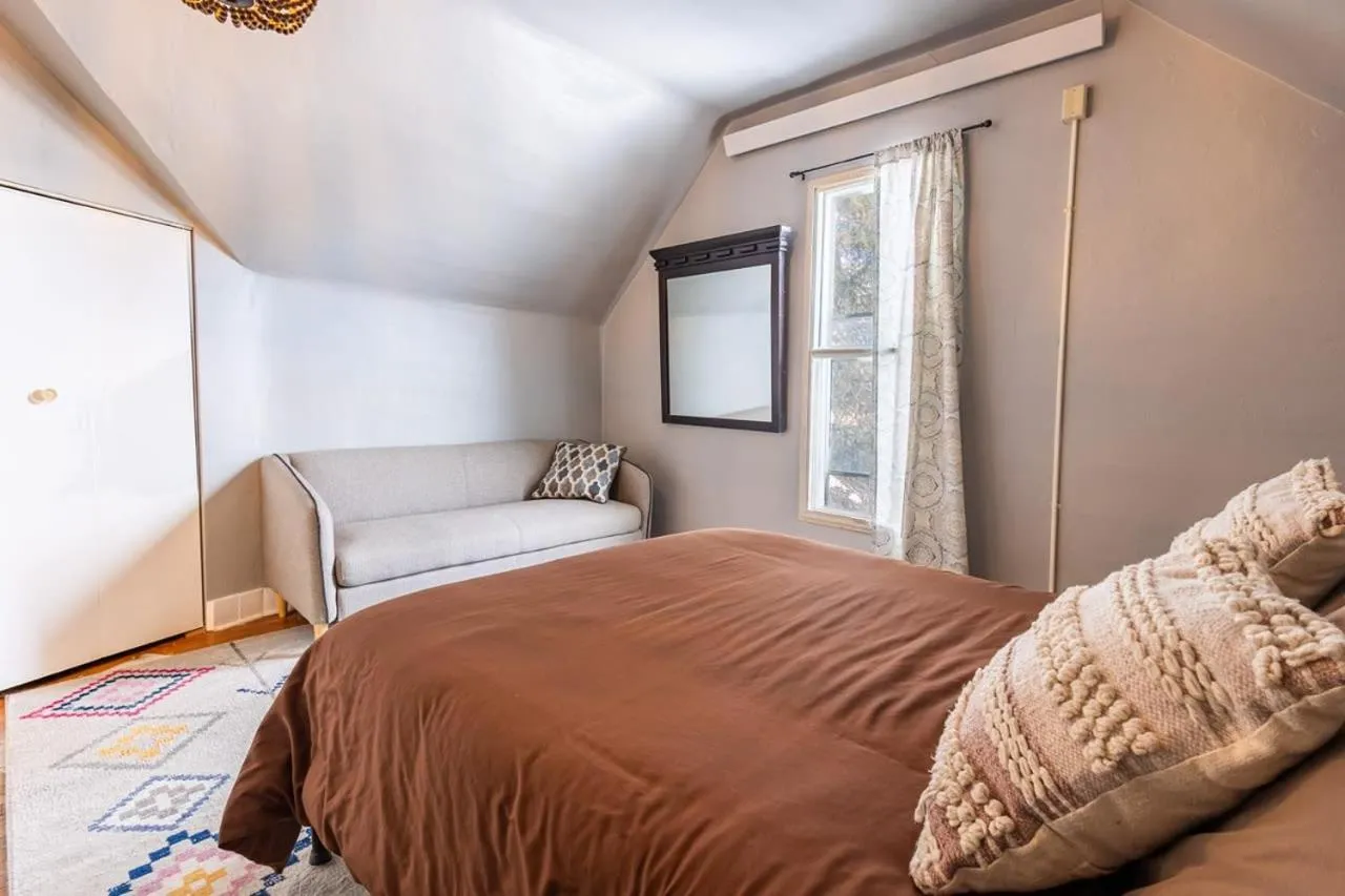 Bed in New Listing!! Bright Bohemian Stay