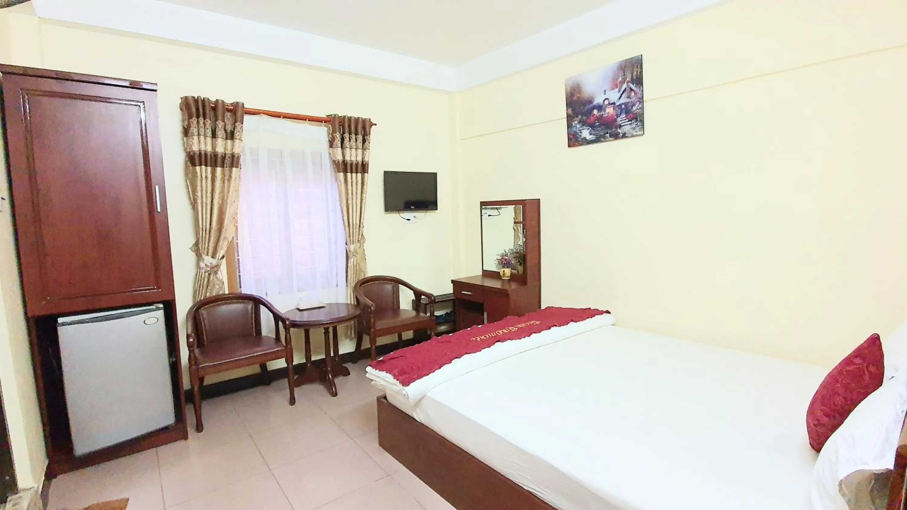 TV and multimedia, Bed in Thanh Thao Dalat Hotel