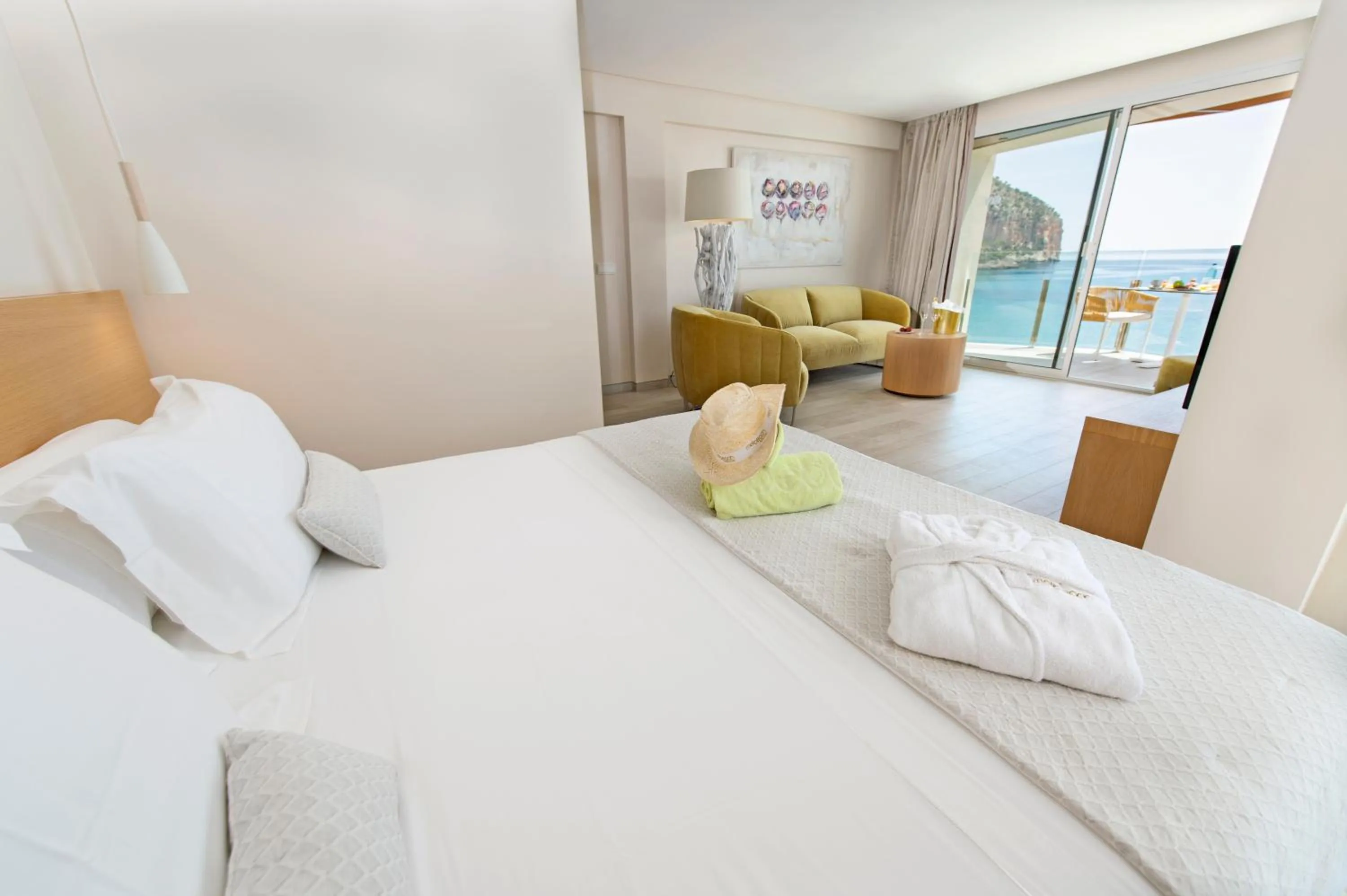 Bed in Melbeach Hotel & Spa - Adults Only