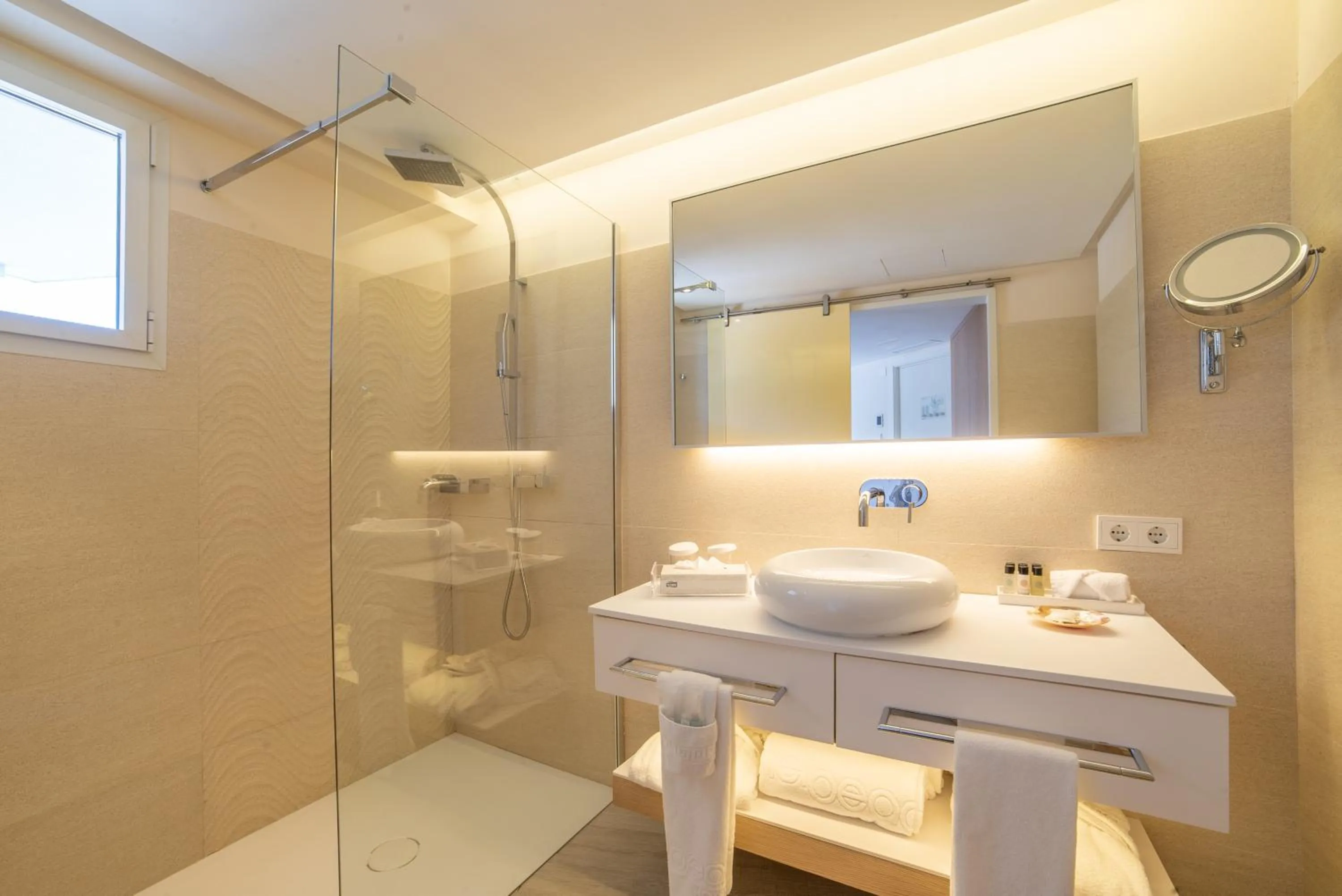 Bathroom in Melbeach Hotel & Spa - Adults Only