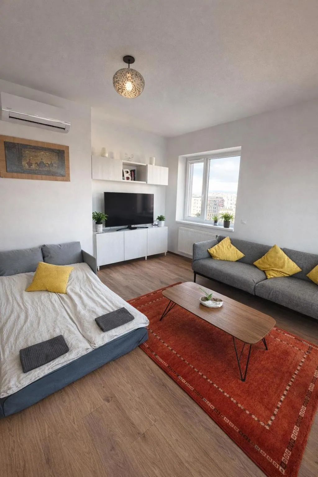 Riverside apartment by the Danube