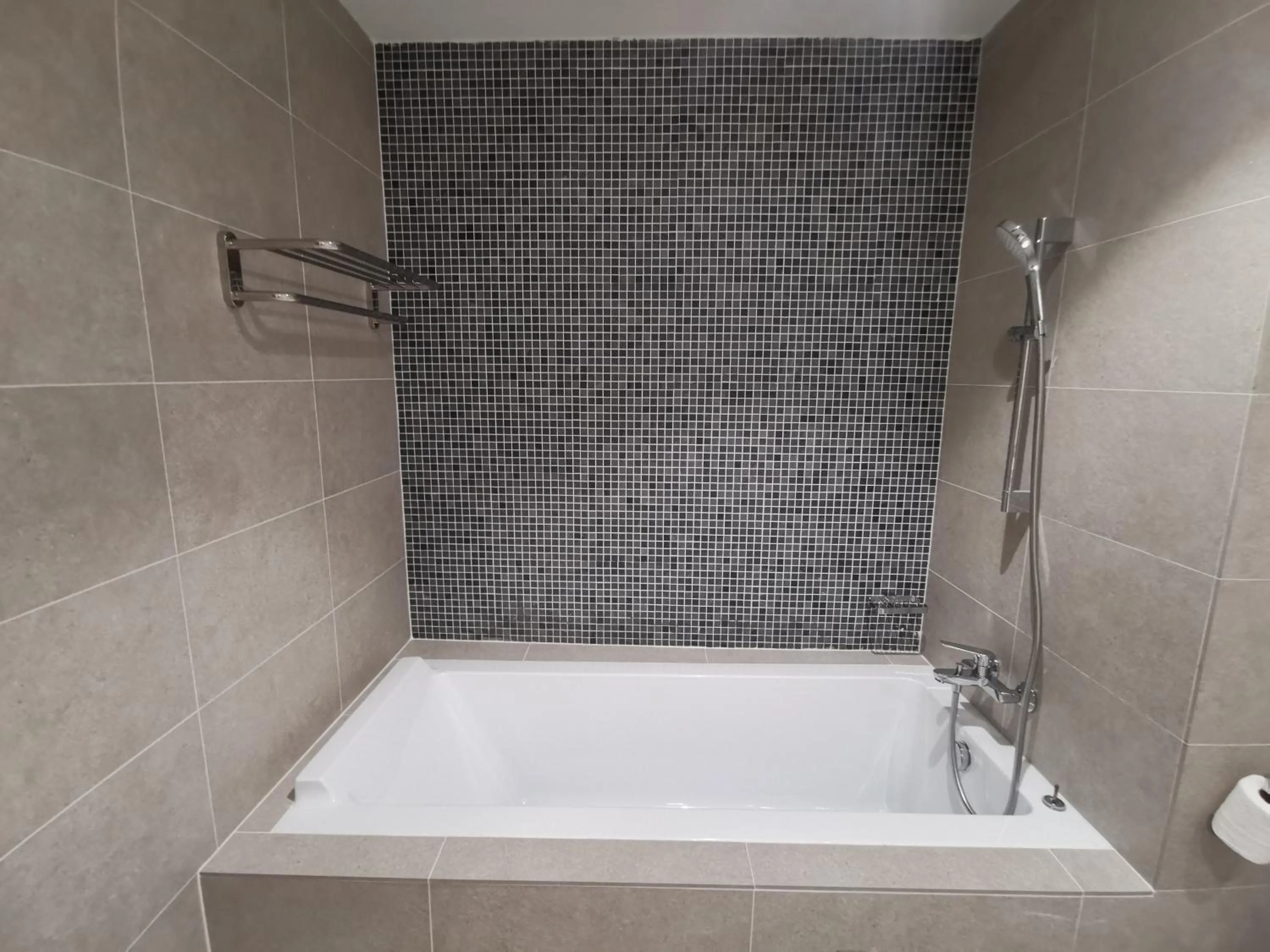 Shower in The Ooak Suites and Residence@ Kiara 163