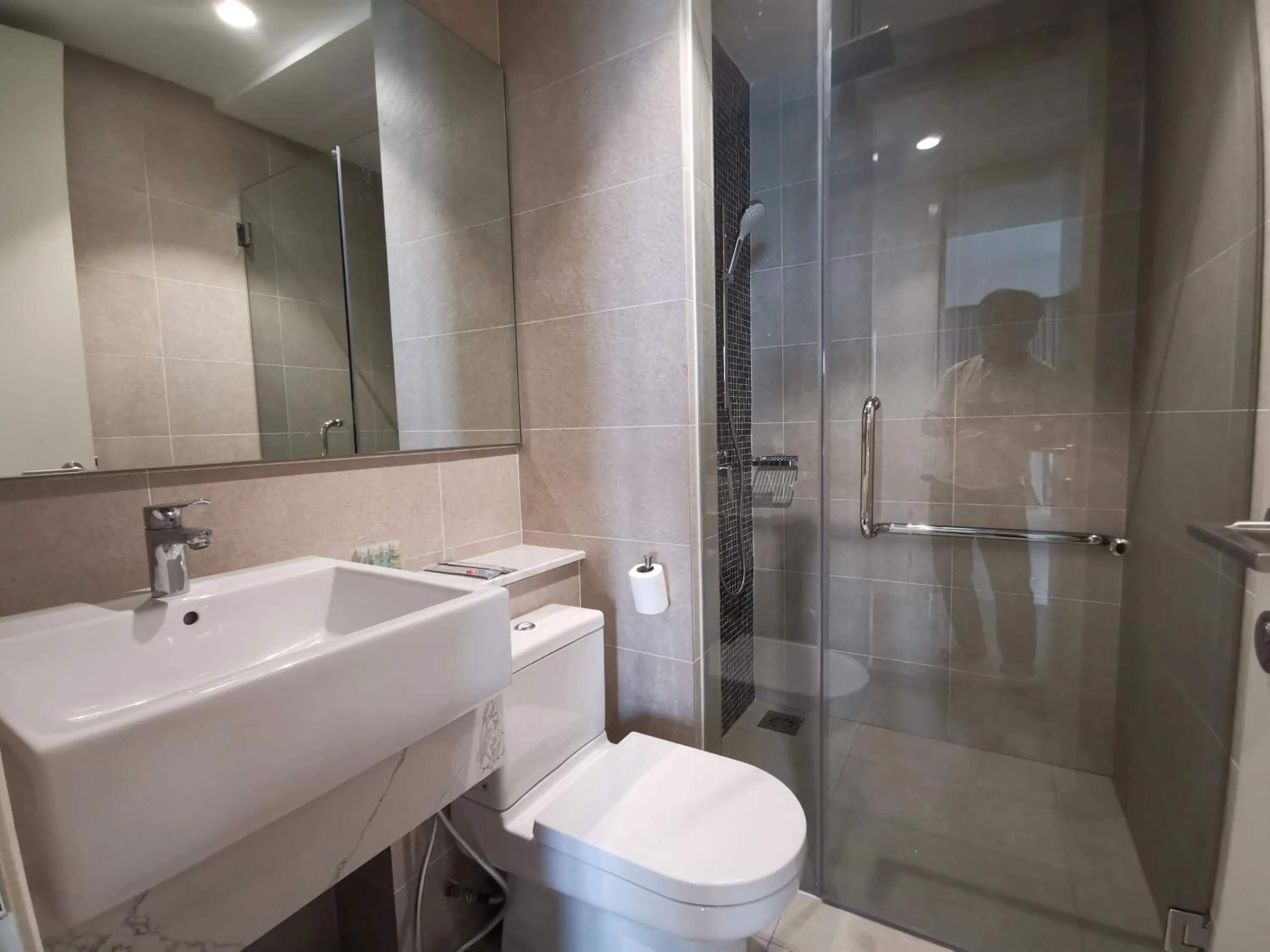 Shower in The Ooak Suites and Residence@ Kiara 163