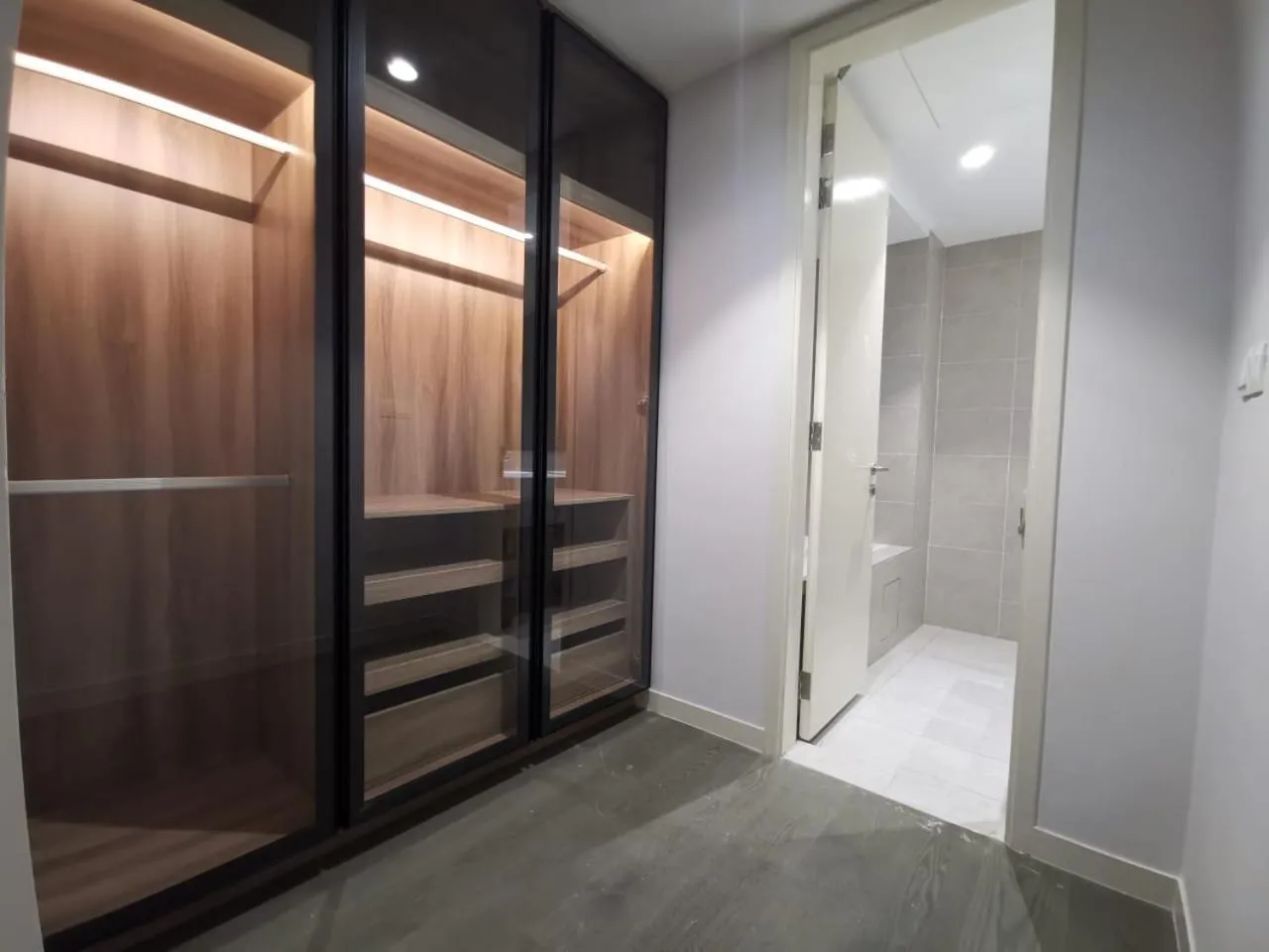 The Ooak Suites and Residence@ Kiara 163