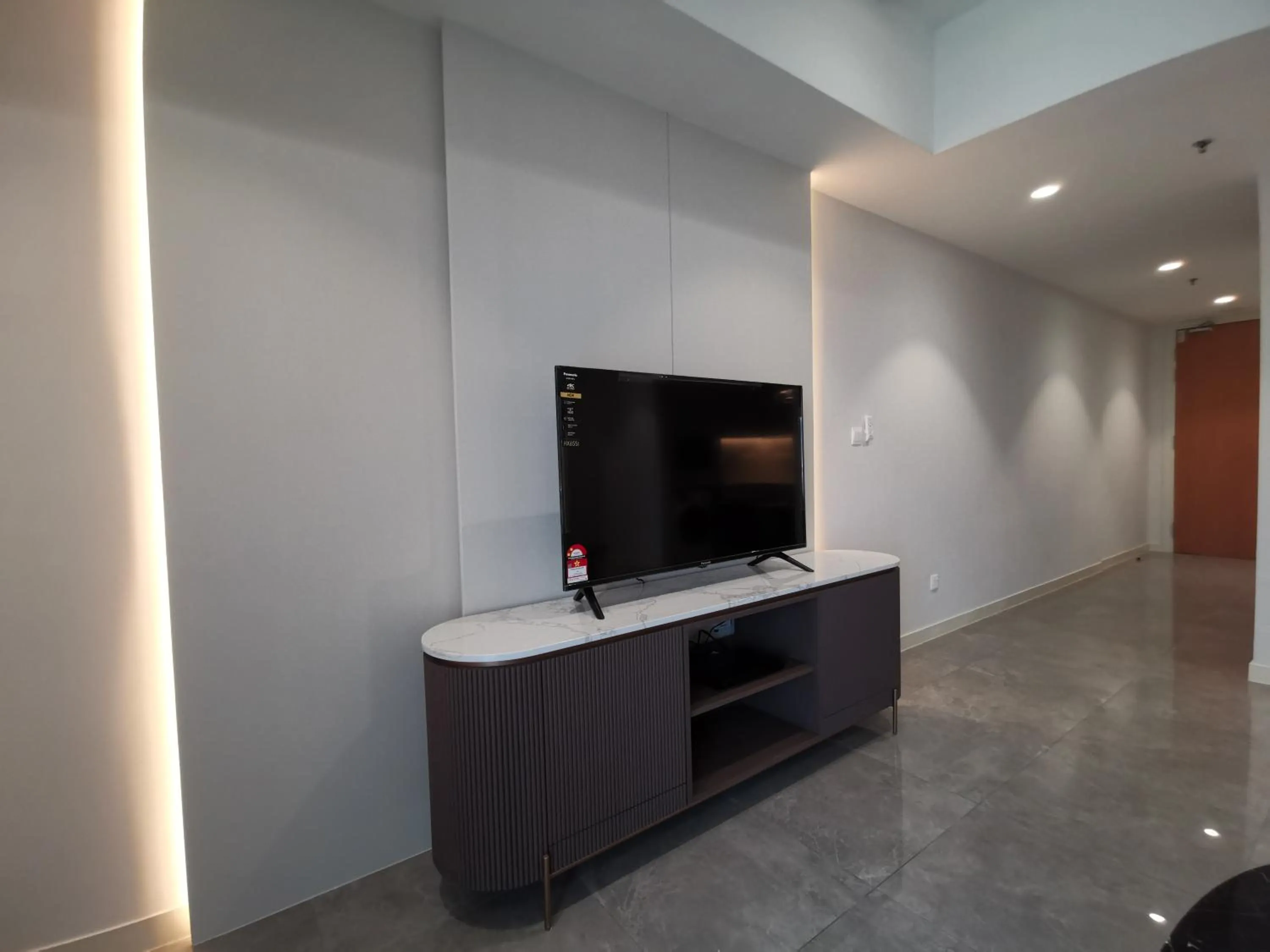 The Ooak Suites and Residence@ Kiara 163