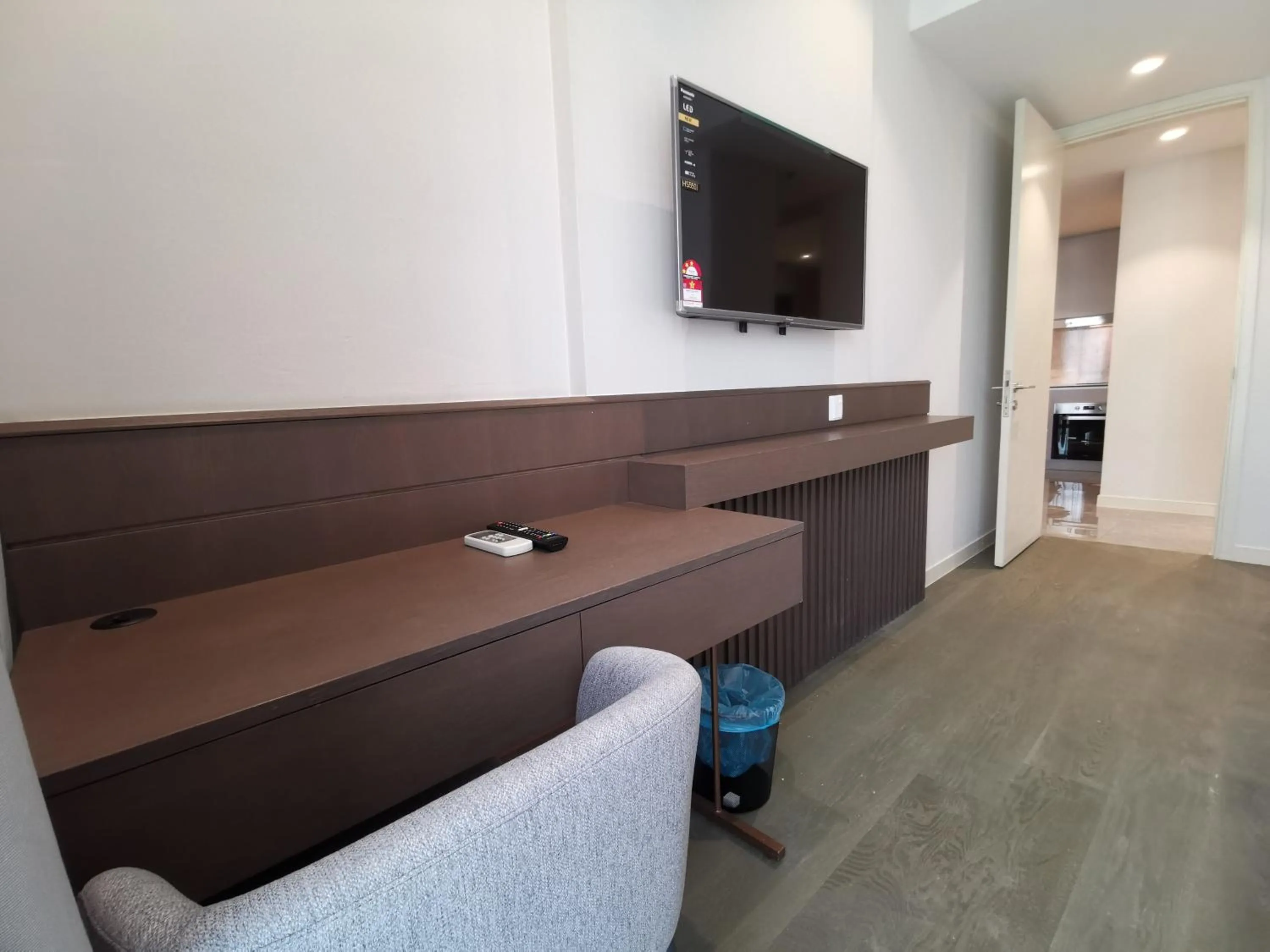 The Ooak Suites and Residence@ Kiara 163