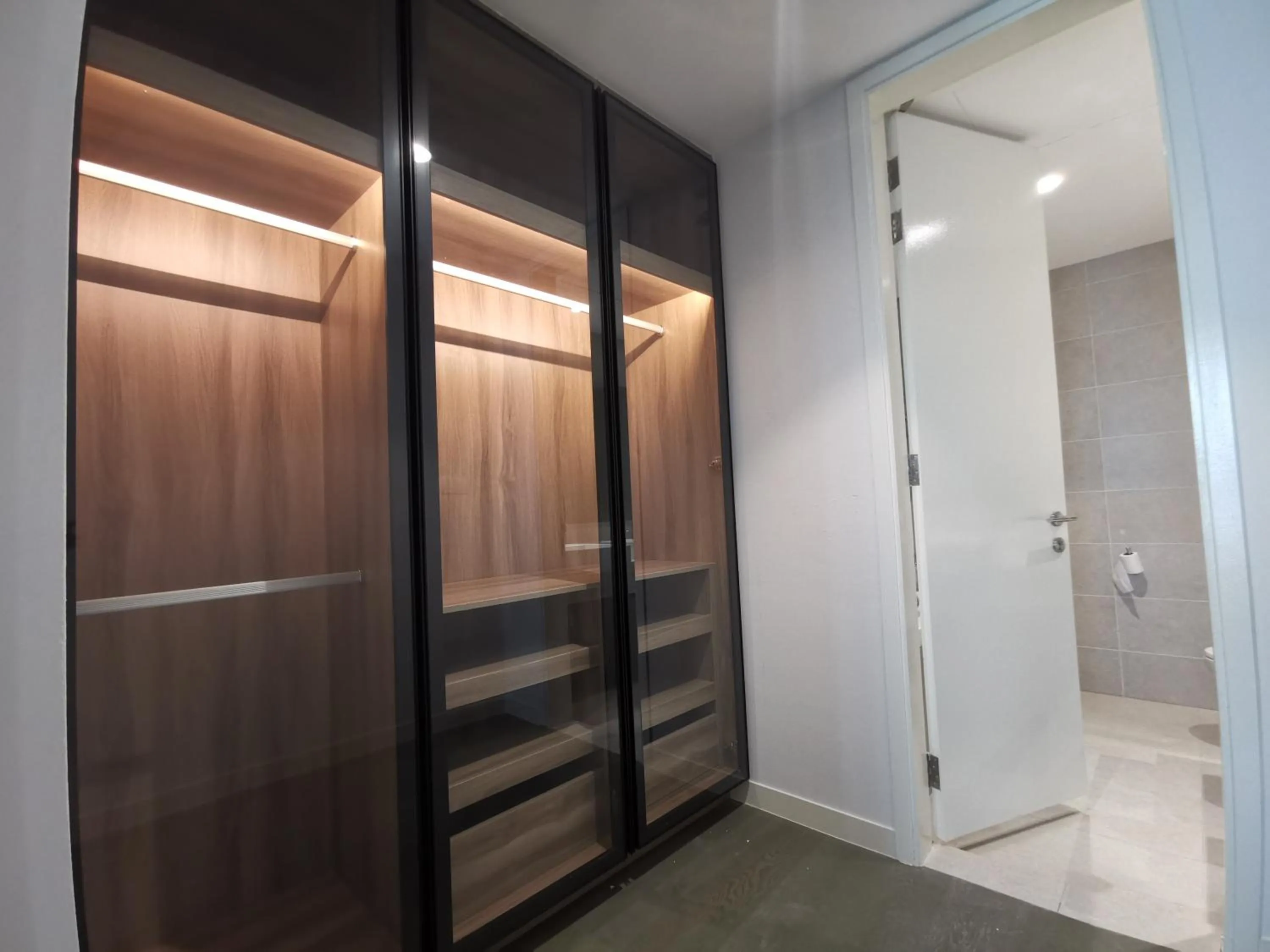 The Ooak Suites and Residence@ Kiara 163