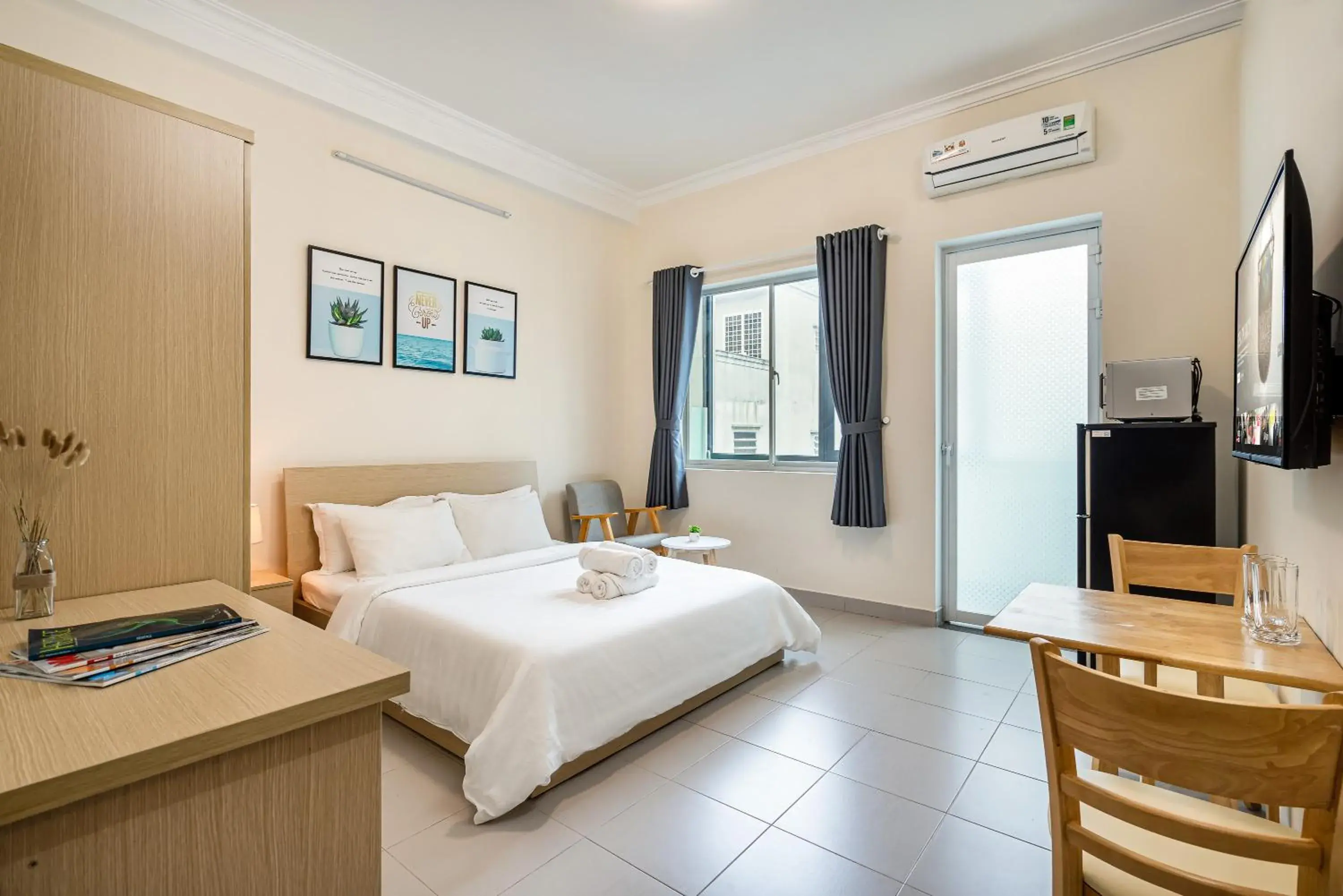 Studio with Balcony in We Home Nguyen Trai Studio with Balcony in We Home Nguyen Trai