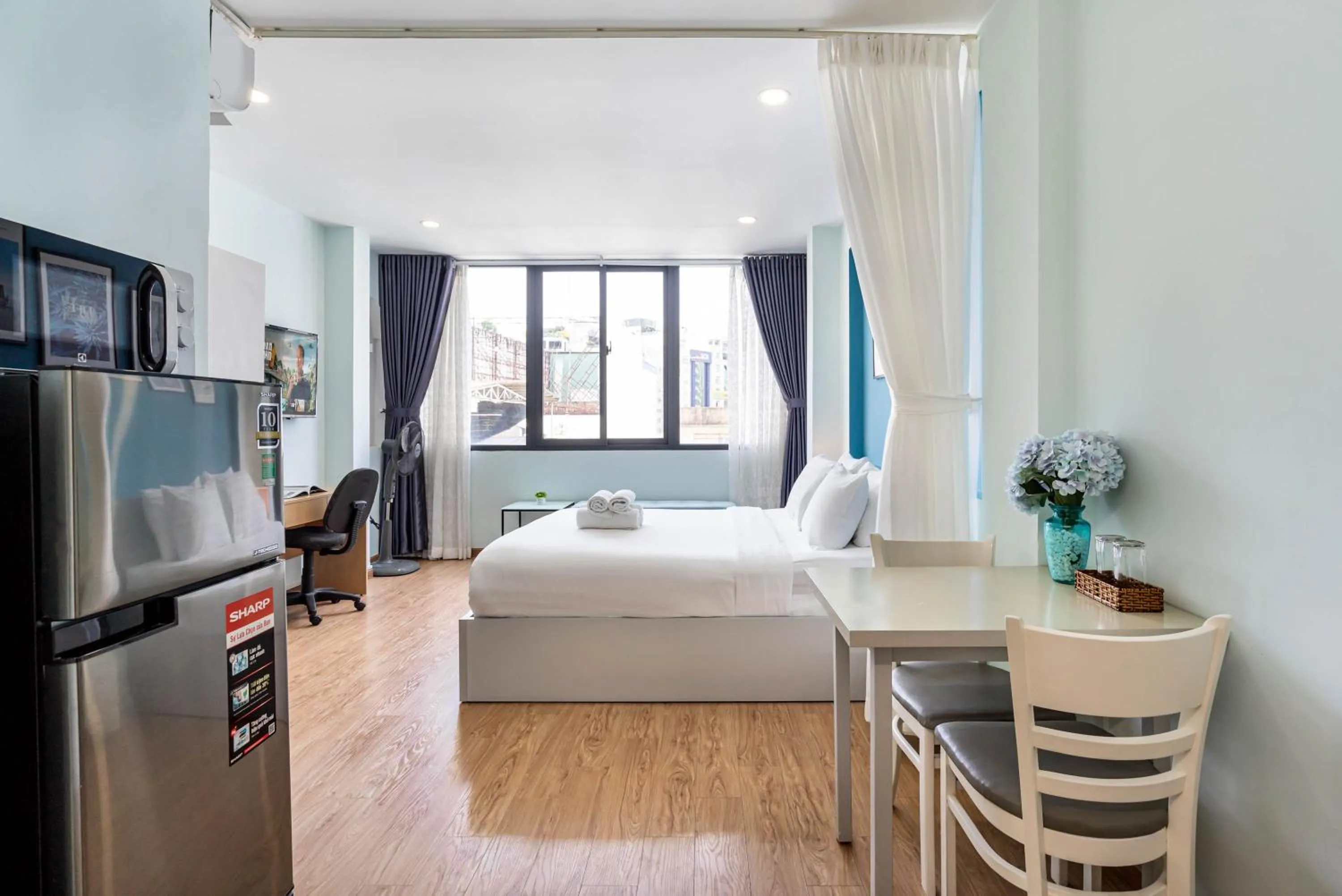 Photo of the whole room, Bed in We Home Nguyen Trai