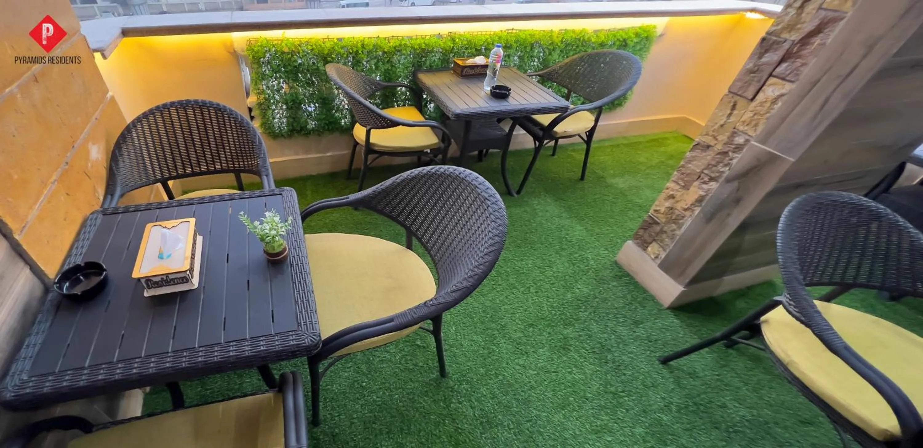 Restaurant/places to eat in Pyramids View Guest House