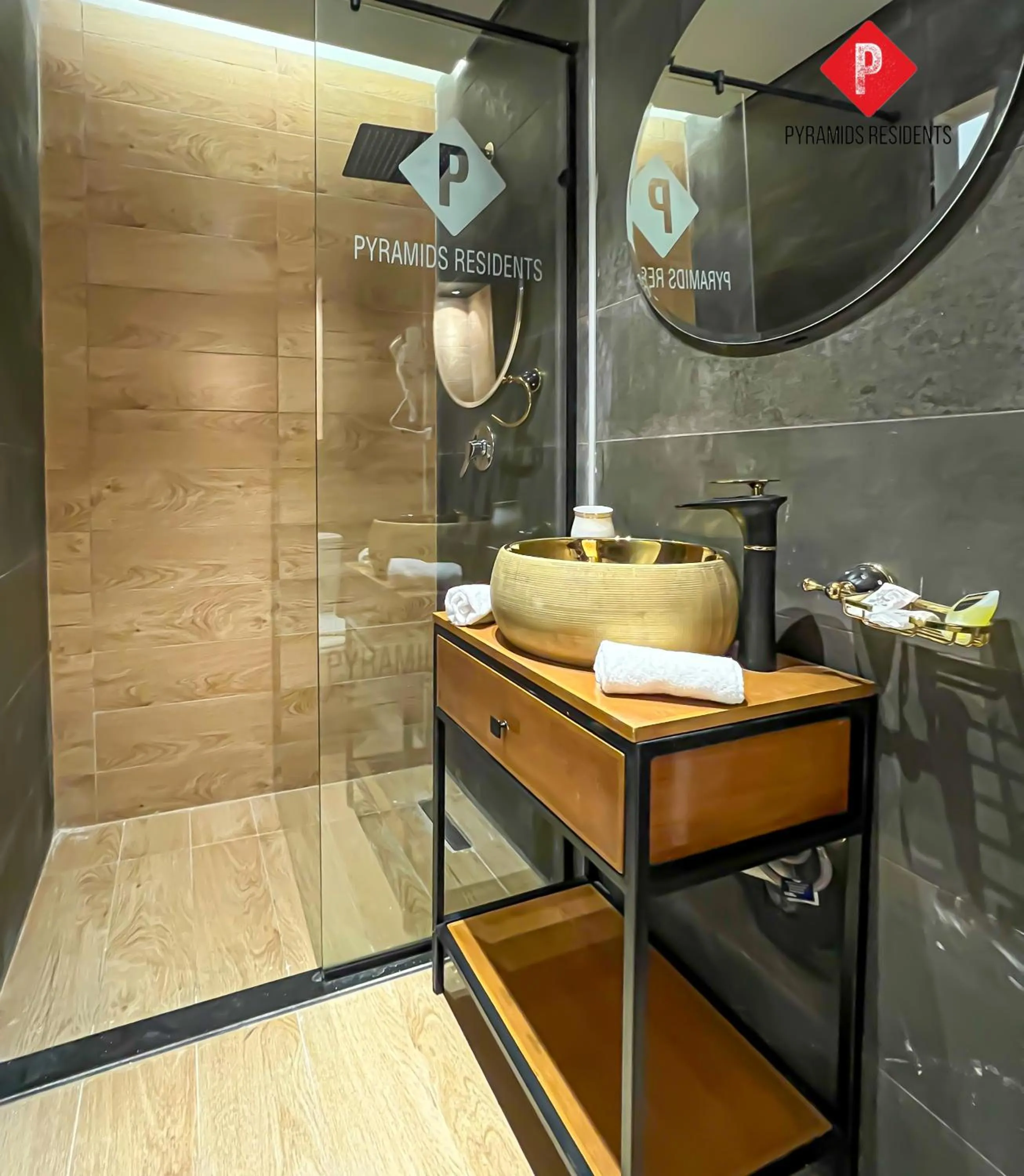 Bathroom in Pyramids View Guest House