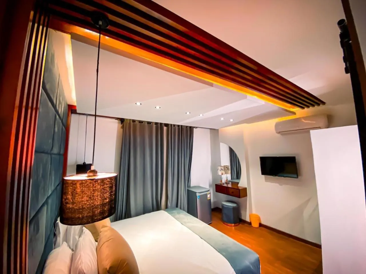 Bed in Pyramids View Guest House