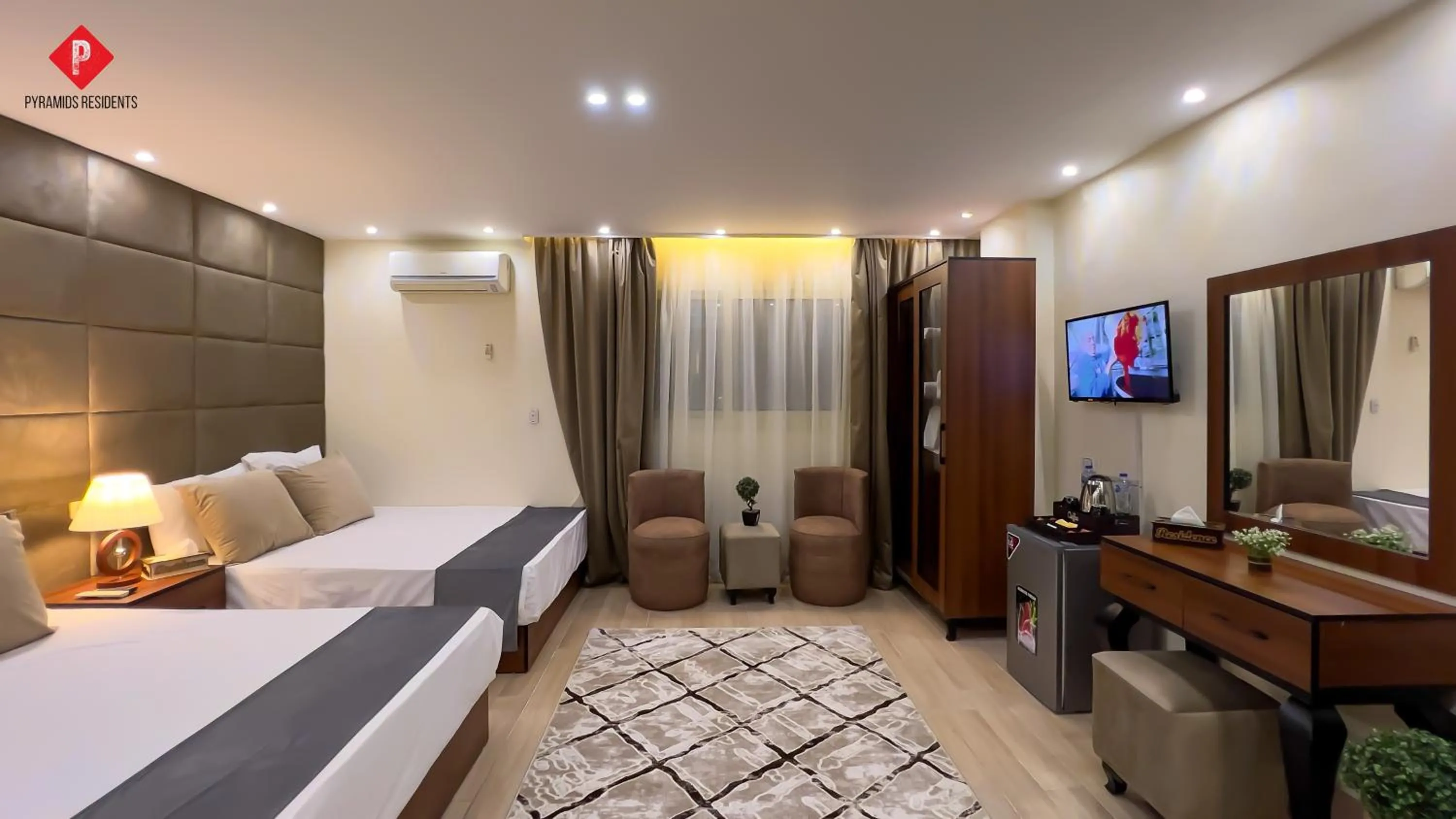 Bed in Pyramids View Guest House