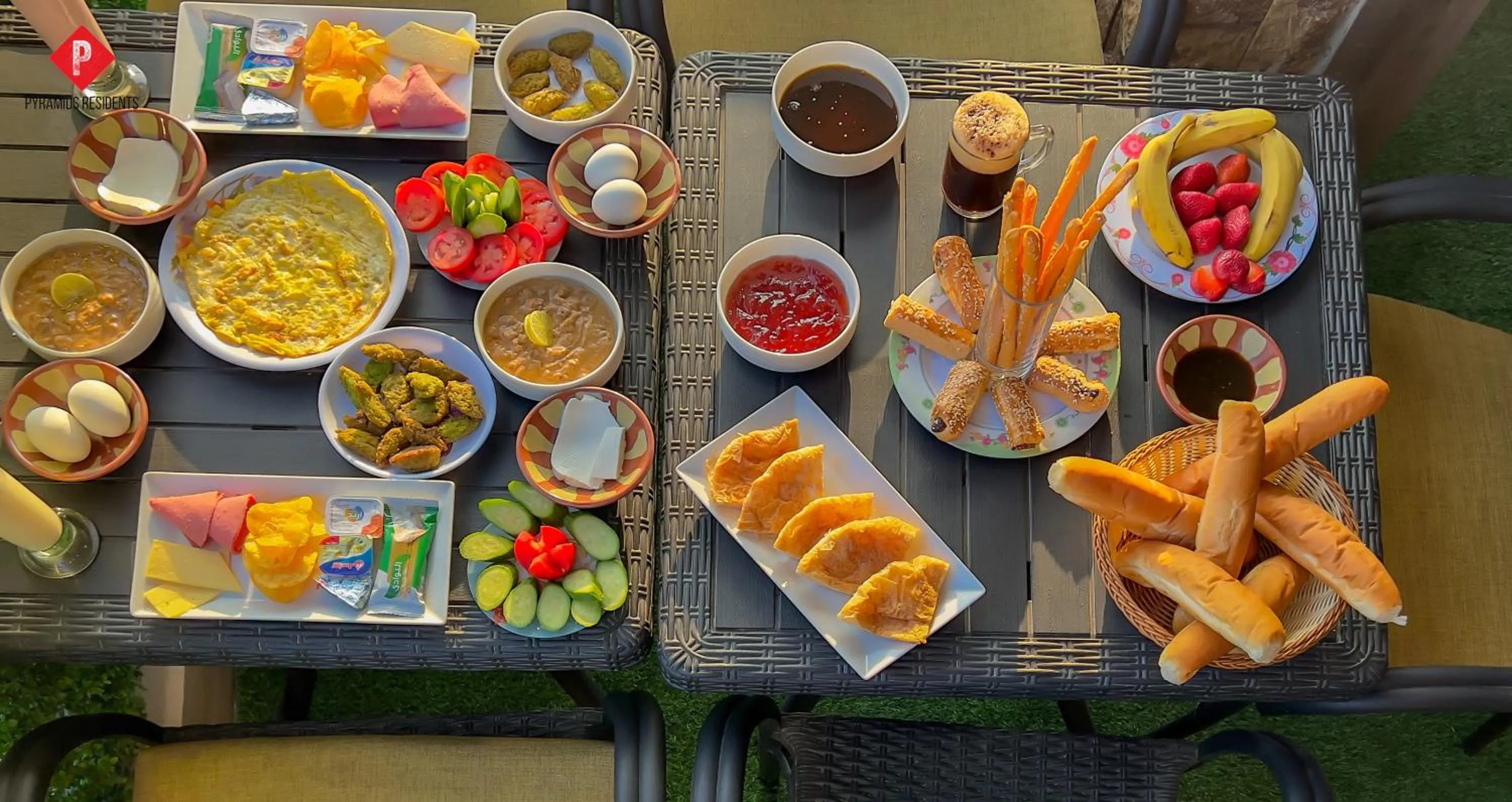 Restaurant/places to eat in Pyramids View Guest House