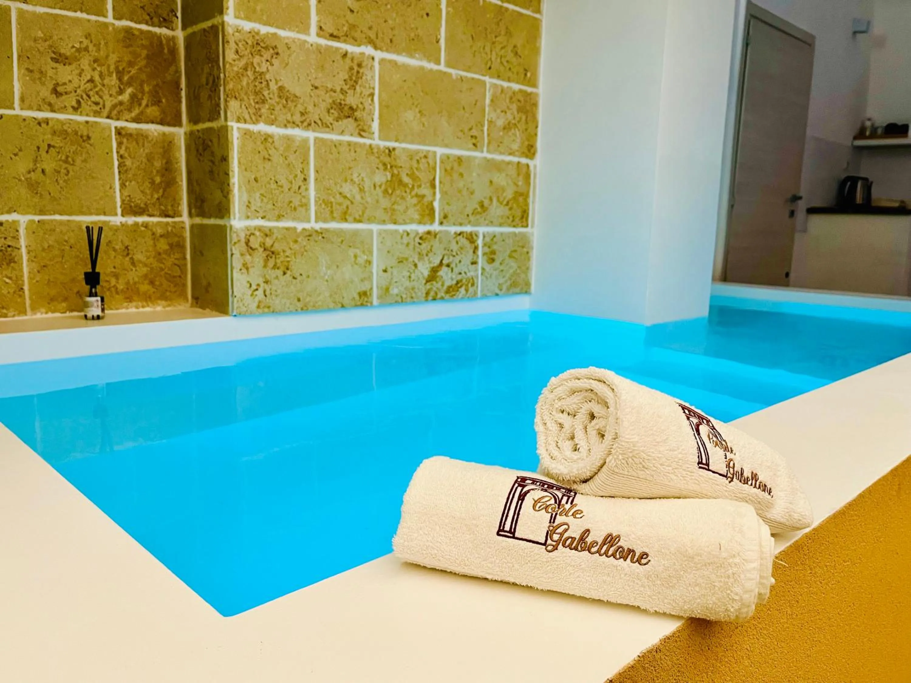 Swimming pool in Corte Gabellone - dimora storica