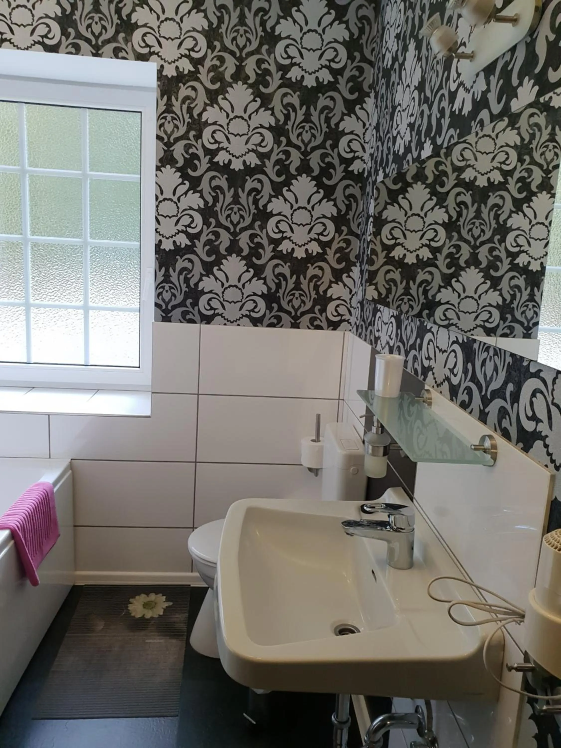 Shower in Waldhotel Lemberg