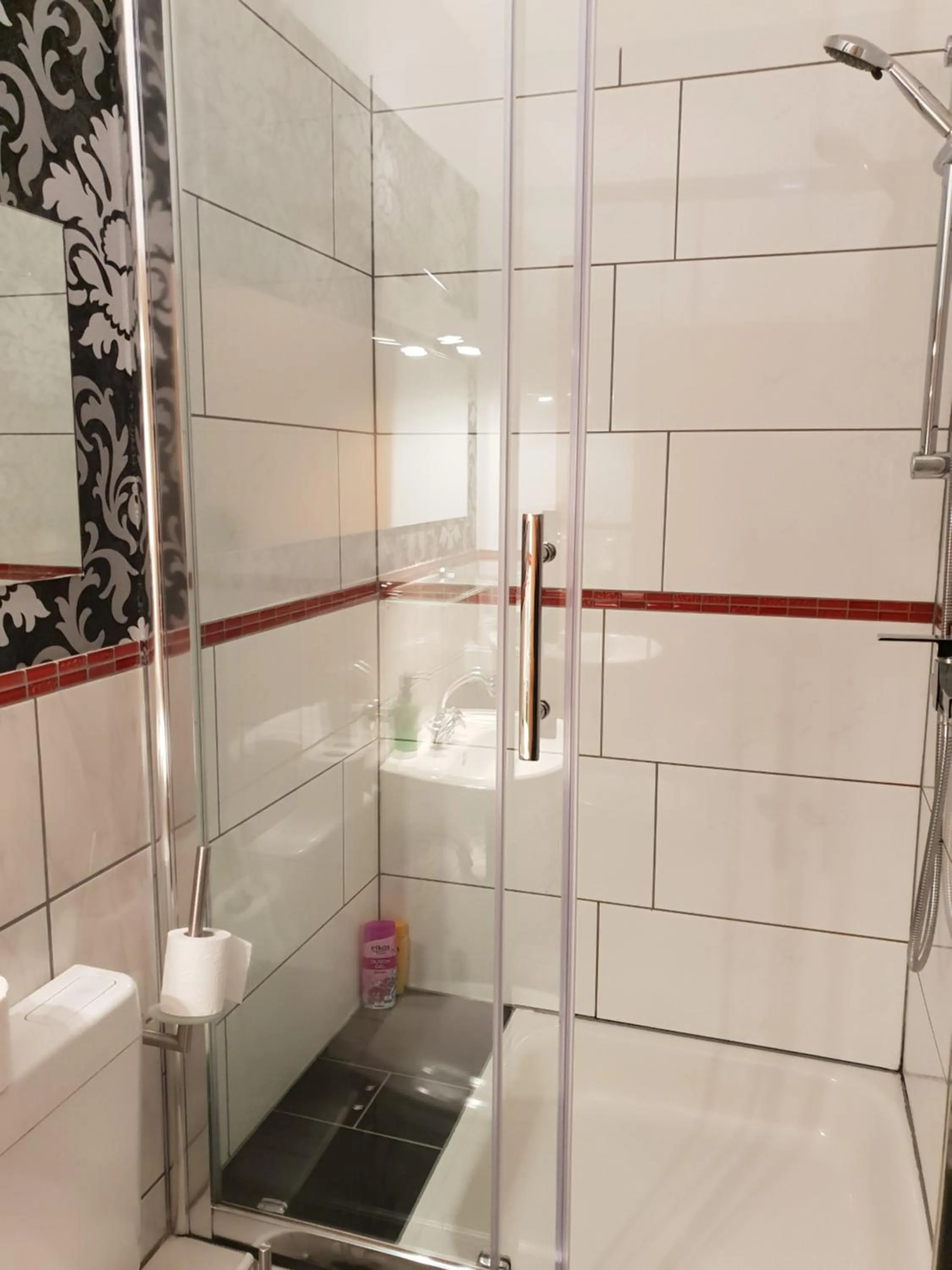 Bathroom in Waldhotel Lemberg