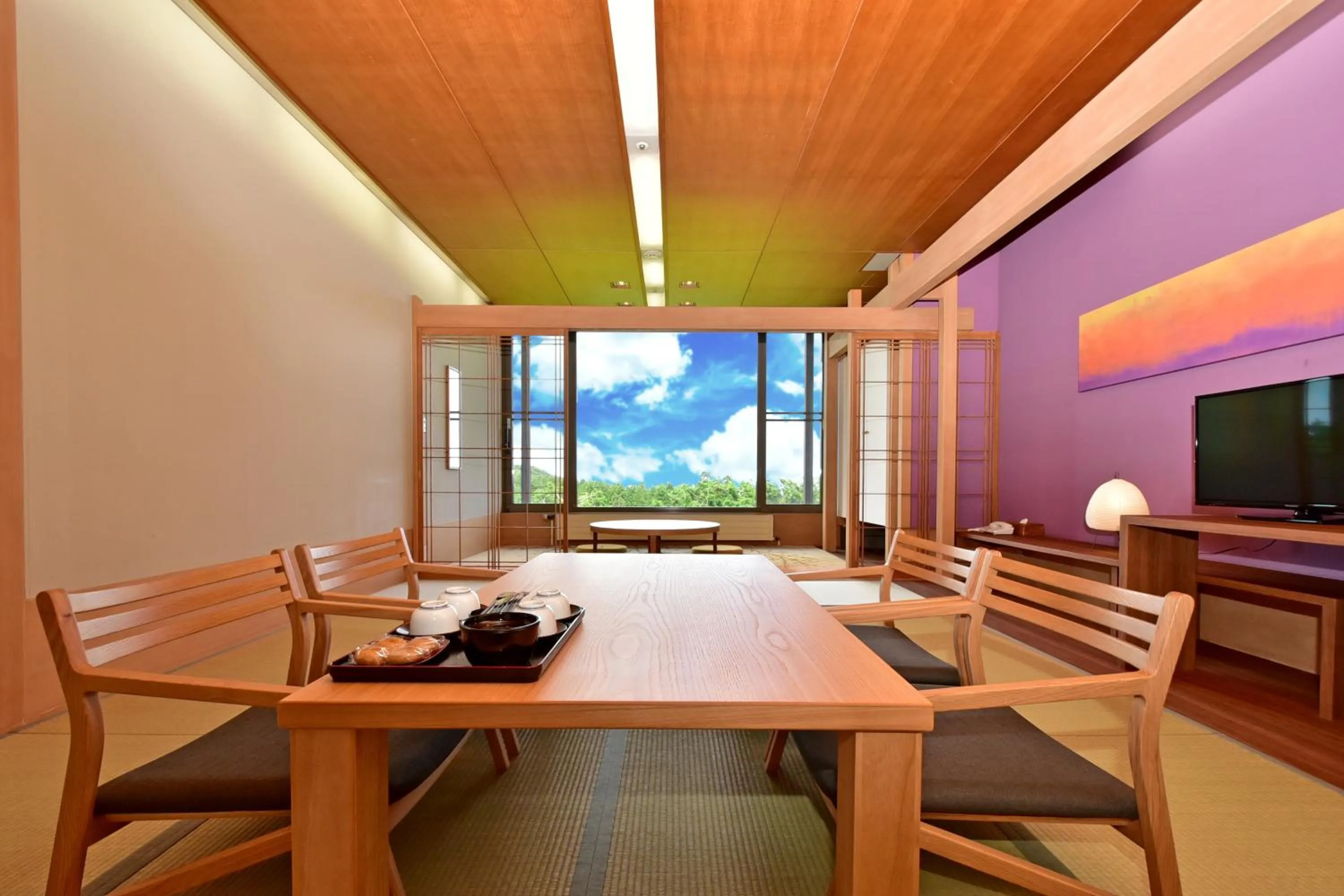 Photo of the whole room in Hakone Yunohana Prince Hotel