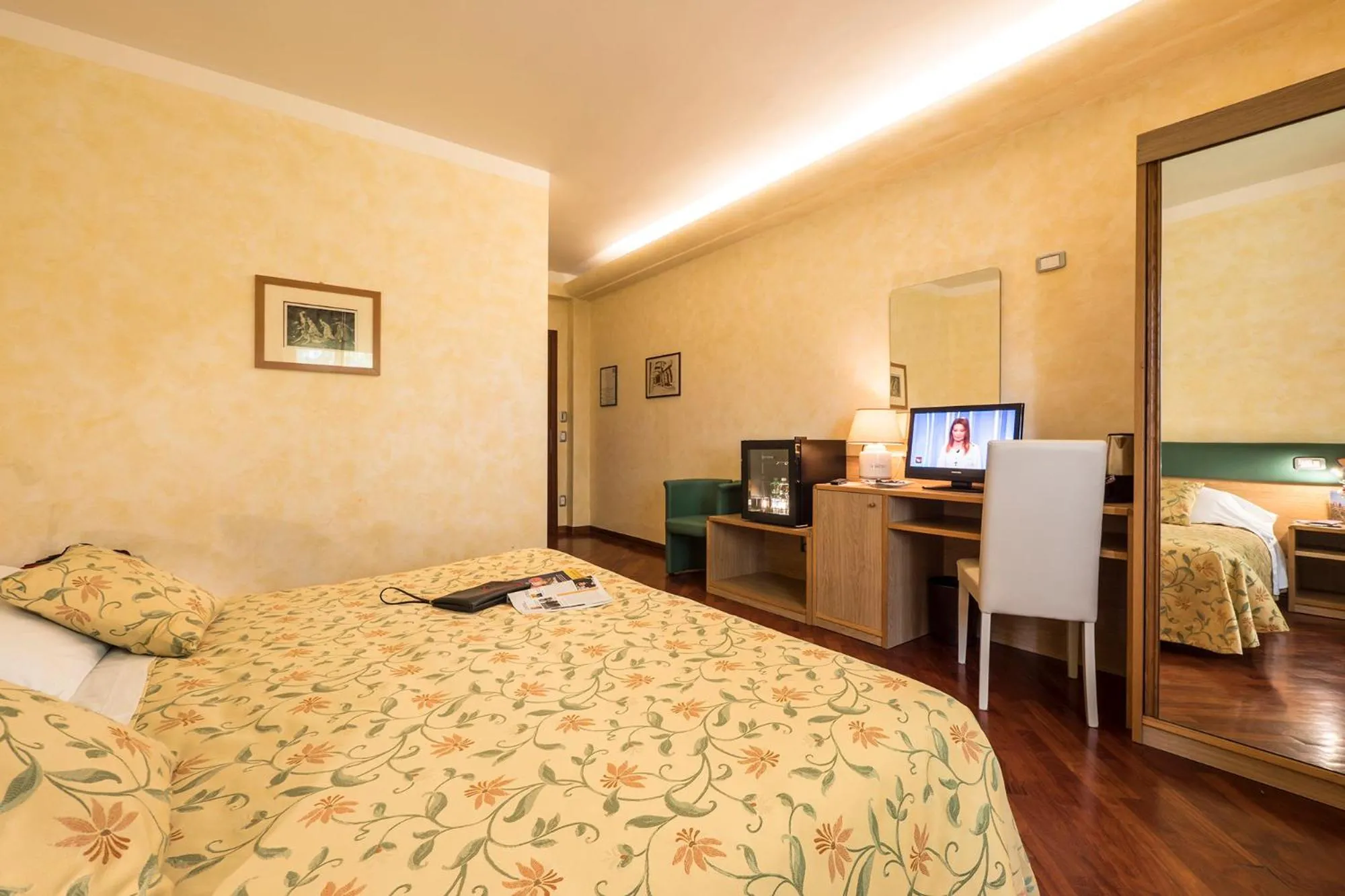 Photo of the whole room, Bed in Hotel Vega Perugia