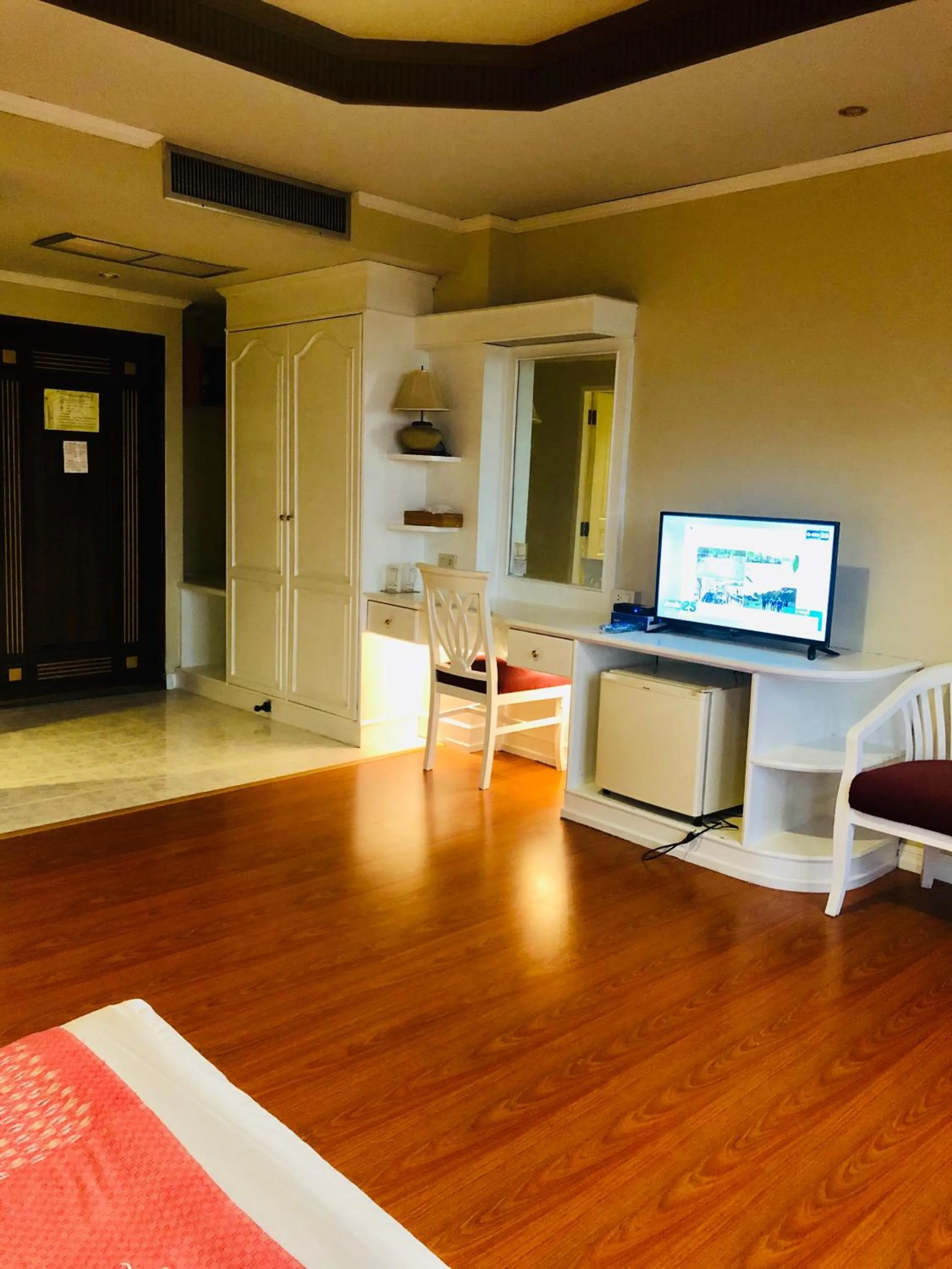 Hermitage Hotel Korat-SHA