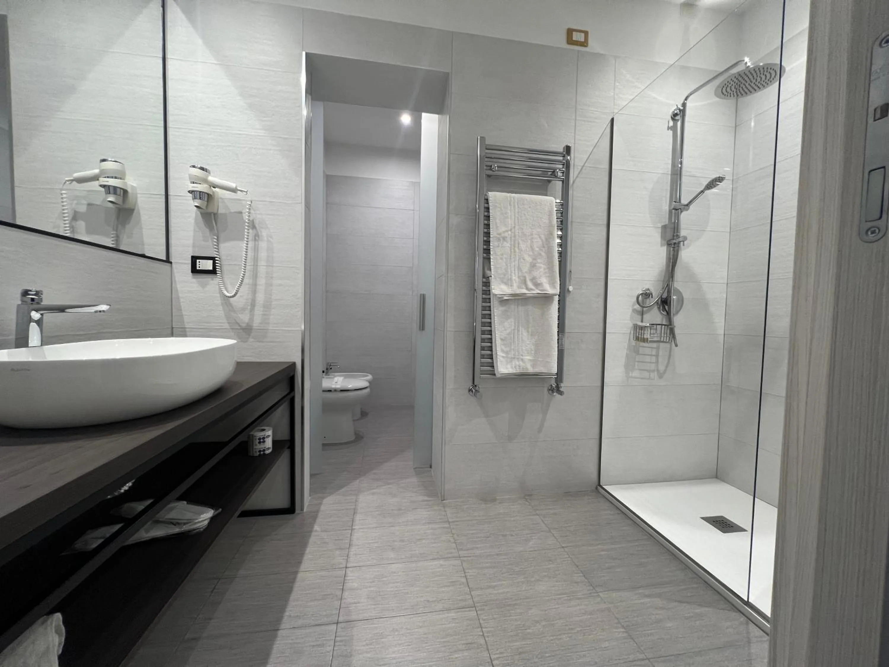 Bathroom in Hotel Tonic