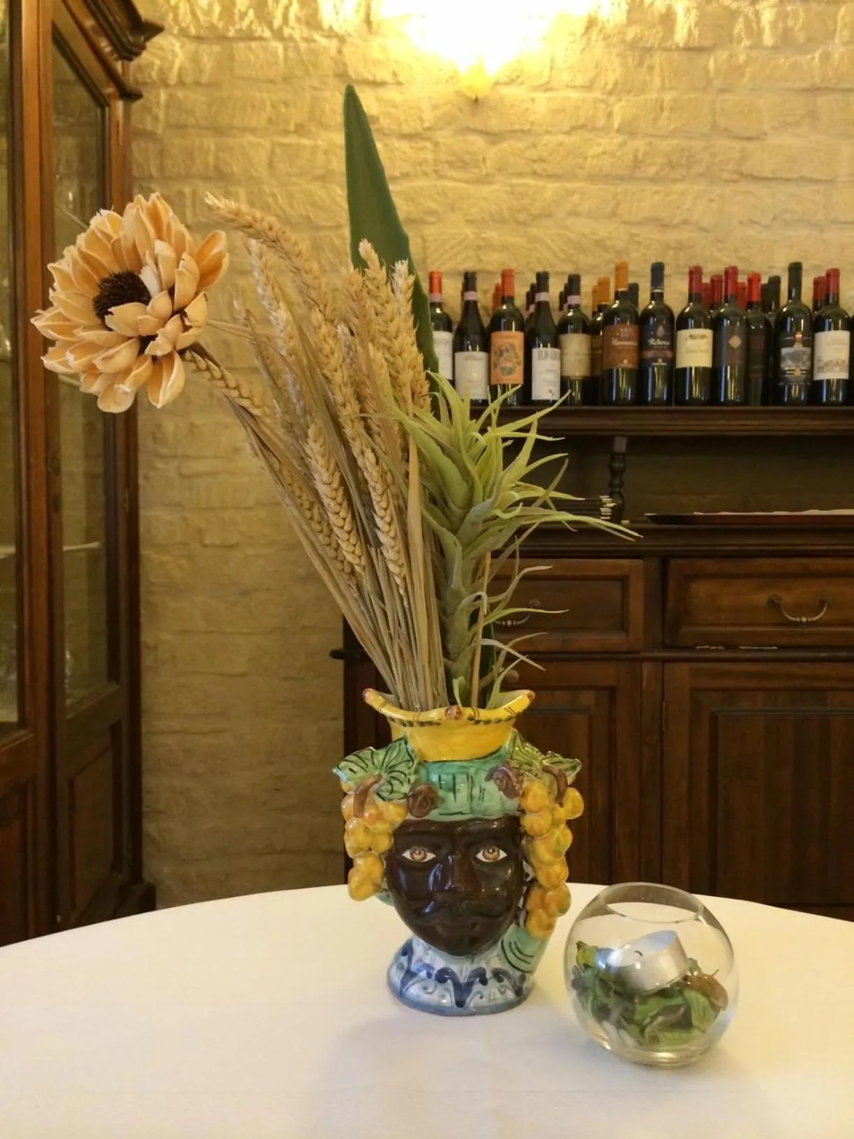 Decorative detail in Hotel Il Podere