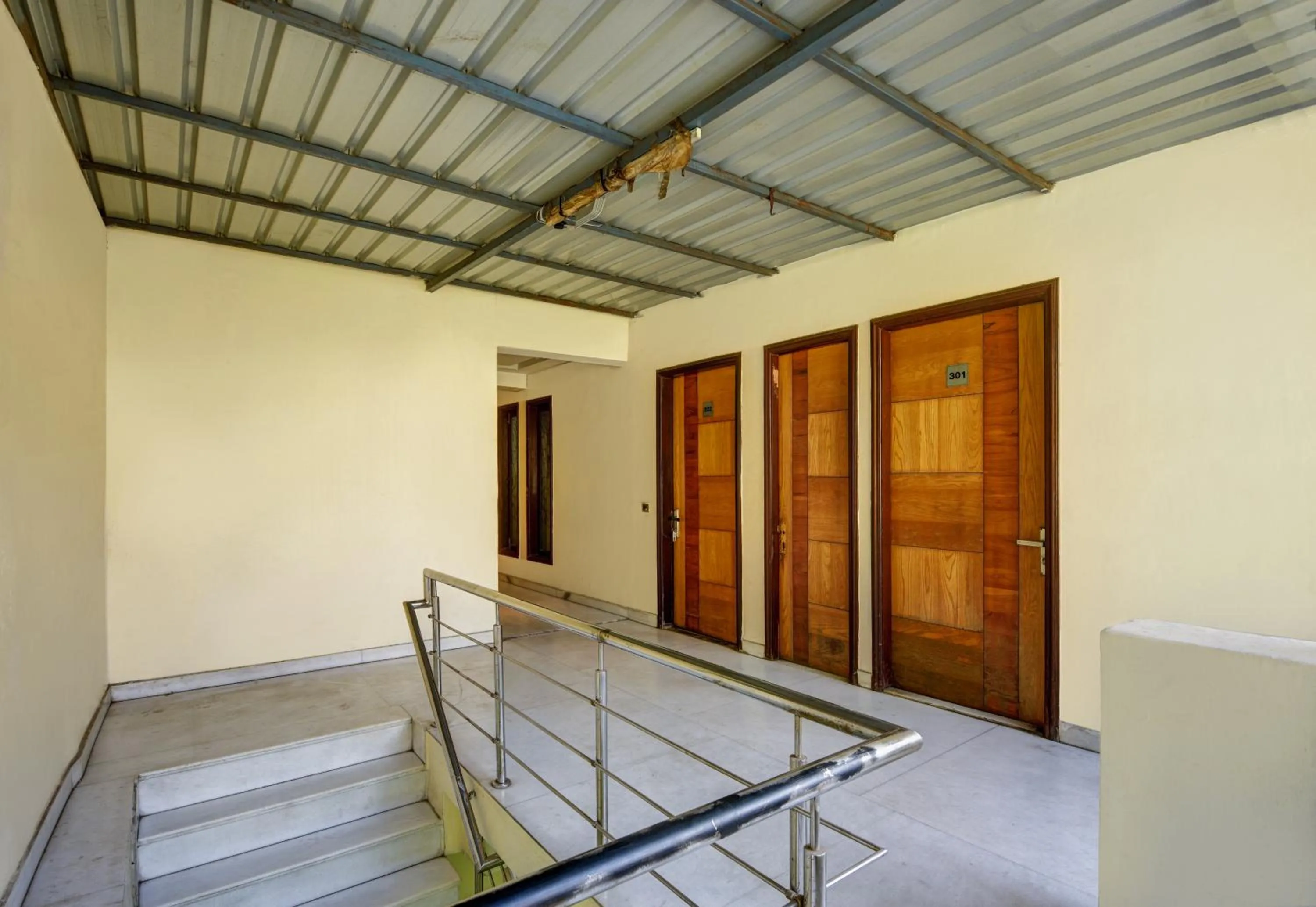 Restaurant/places to eat in The Hotel Mohit -5 Minutes Walk From New Delhi Railway Station - Paharganj