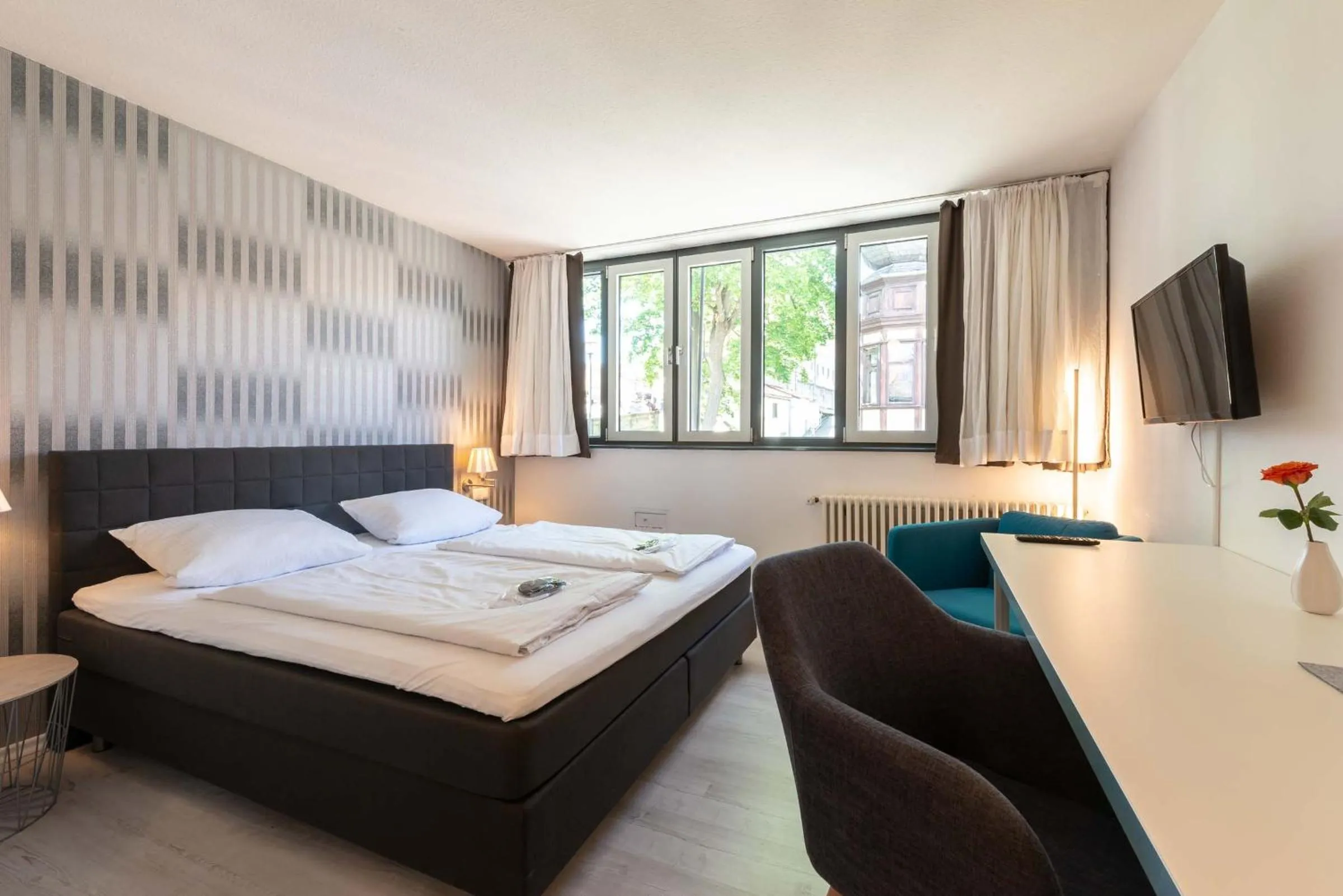 Photo of the whole room, Bed in Hotel Am Dom