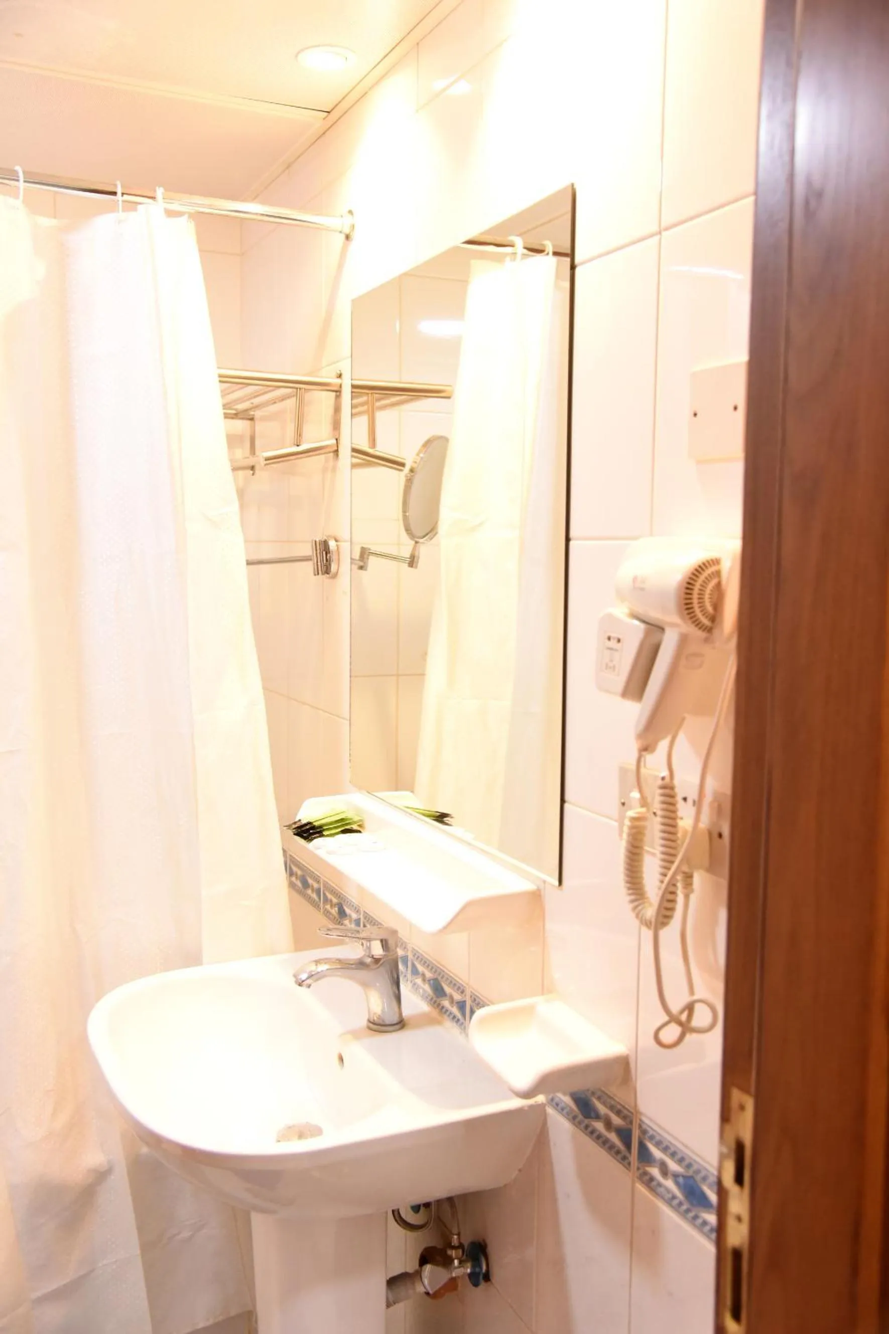 فندق قصر الاندلس الذهبي - Alandalus golden palace Hotel