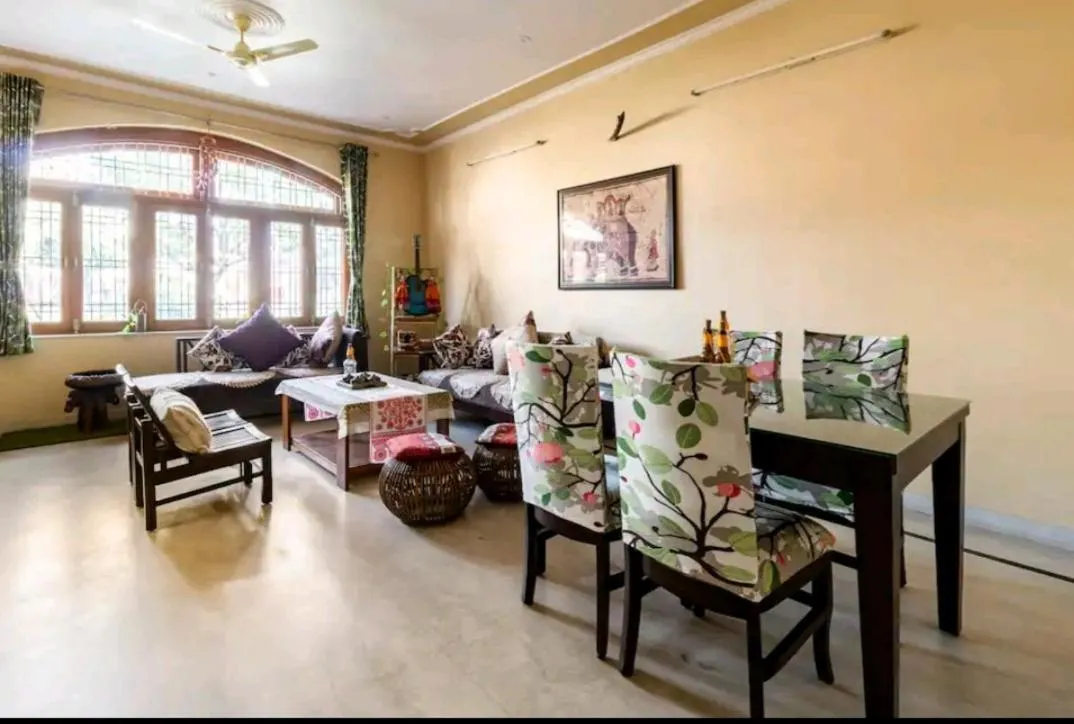 Living room in Padmalayabnb