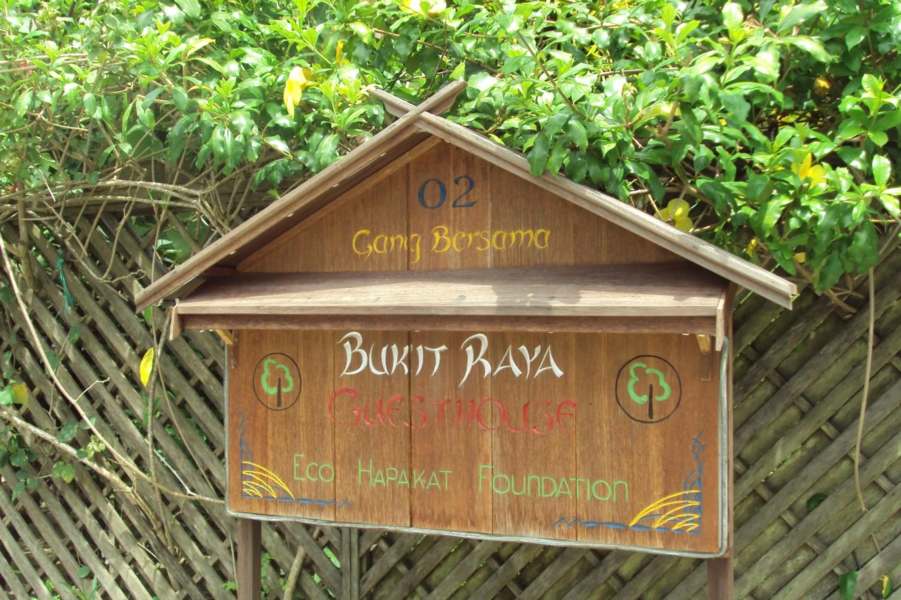 Garden view in Bukit Raya Guesthouse