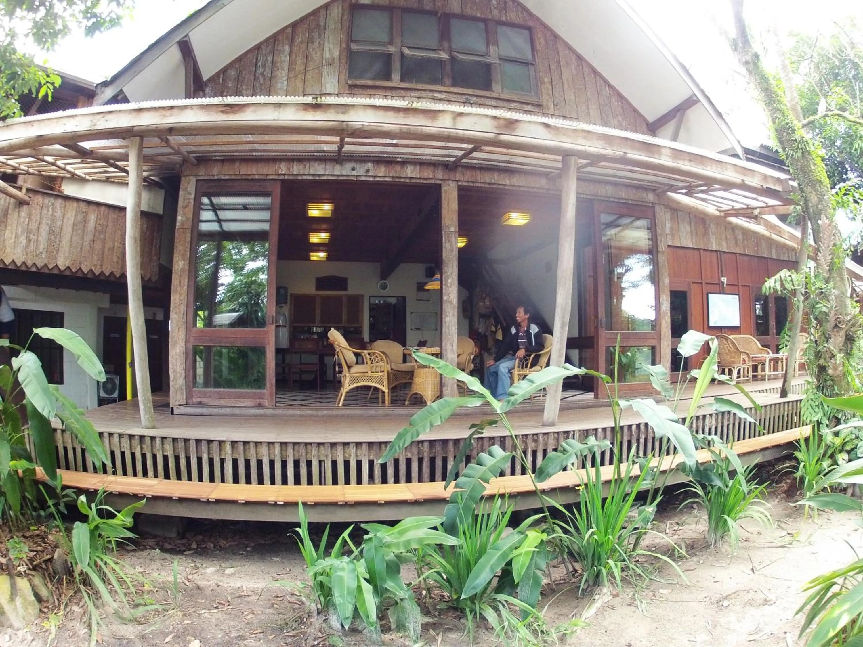 Communal lounge/ TV room in Bukit Raya Guesthouse