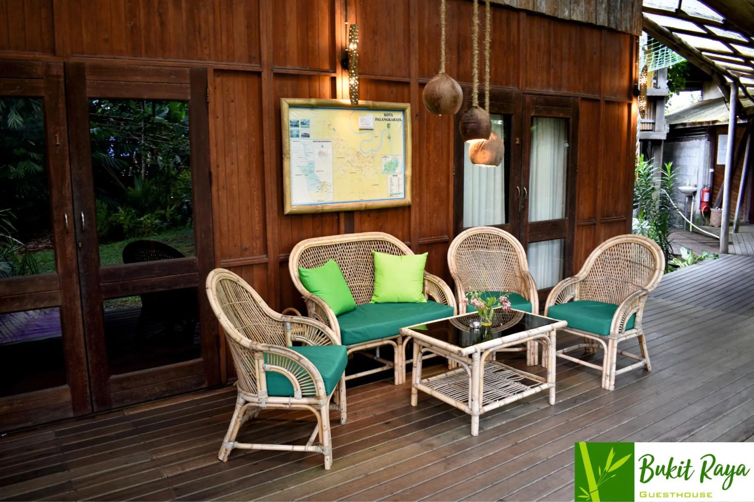 Balcony/Terrace in Bukit Raya Guesthouse