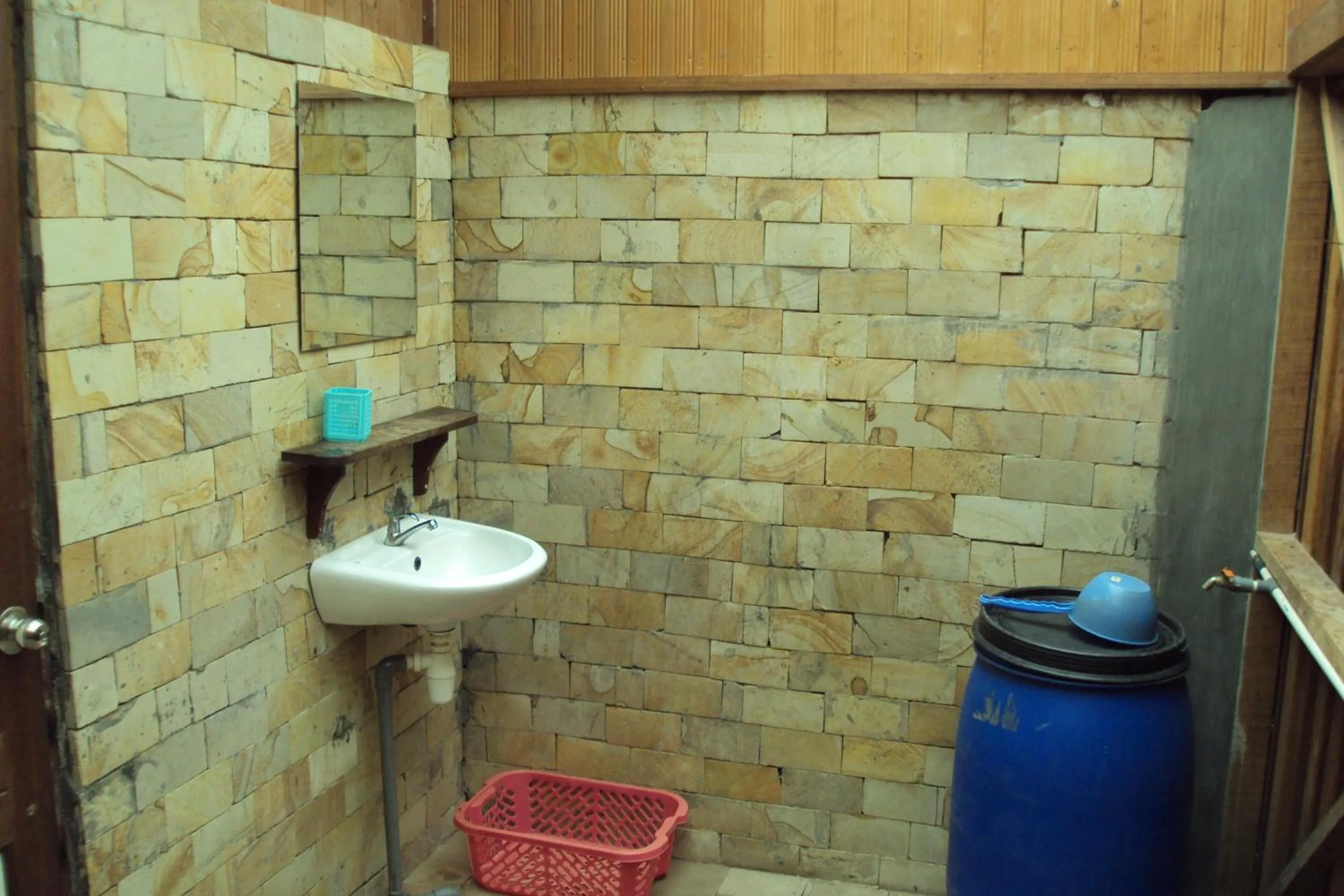 Bathroom in Bukit Raya Guesthouse