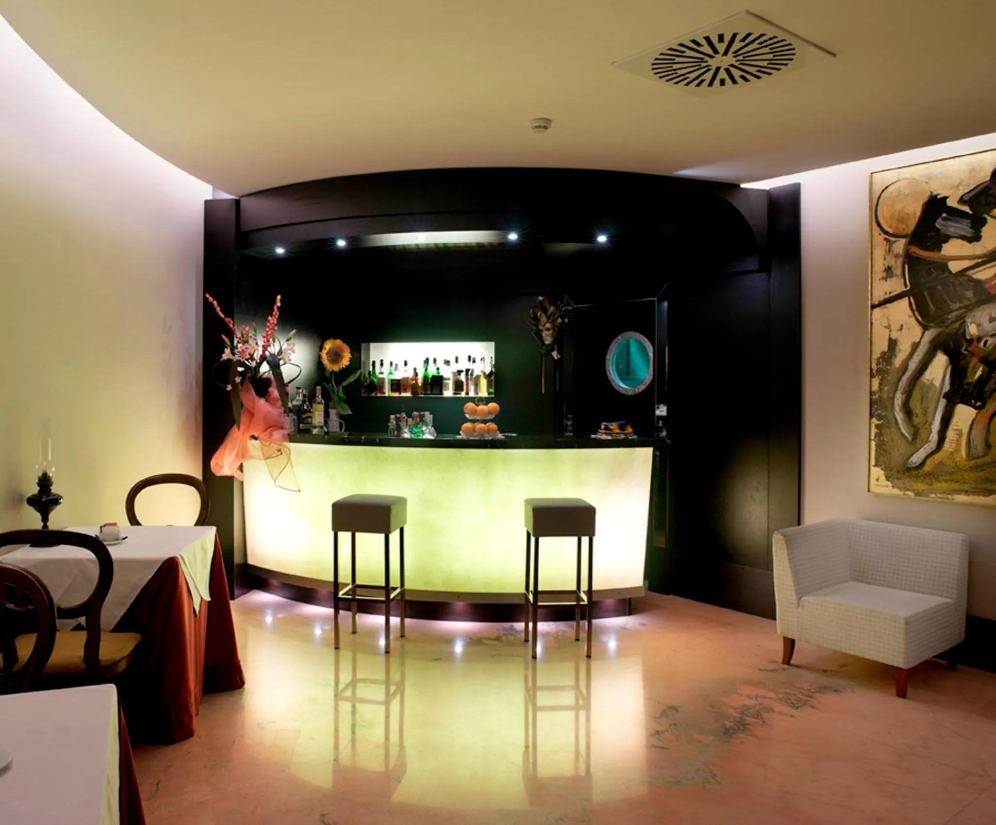 Lounge or bar in Park Hotel Junior