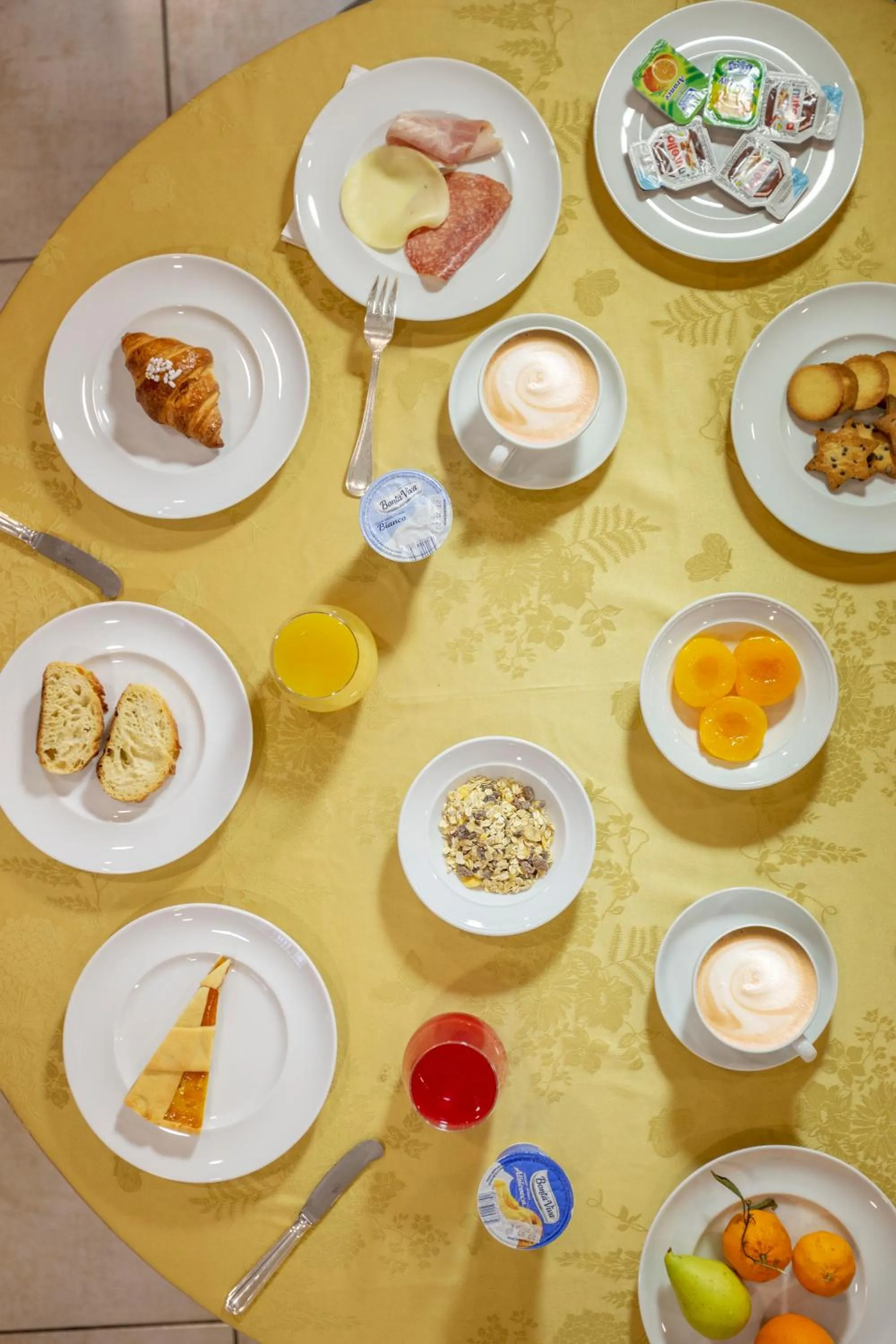 Breakfast in Villa Zina Family Resort