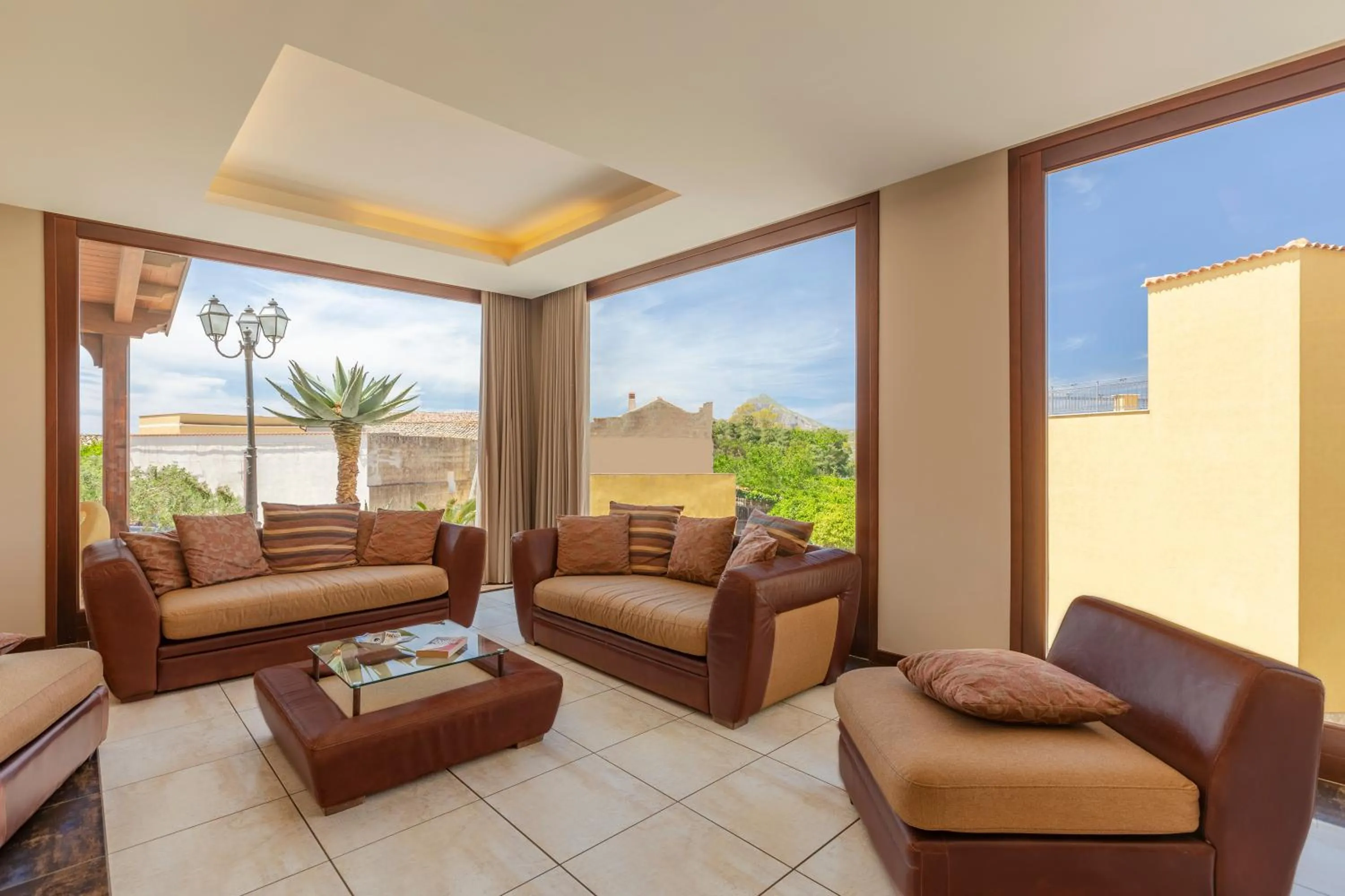 Communal lounge/ TV room in Villa Zina Family Resort