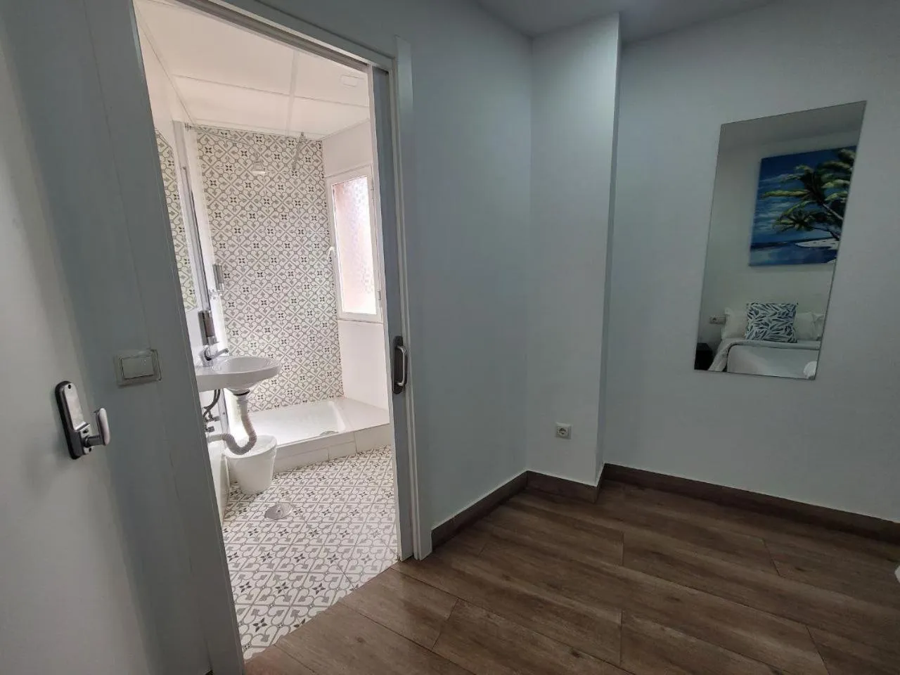 Bathroom in AYZ Elcano - Auto check-in property