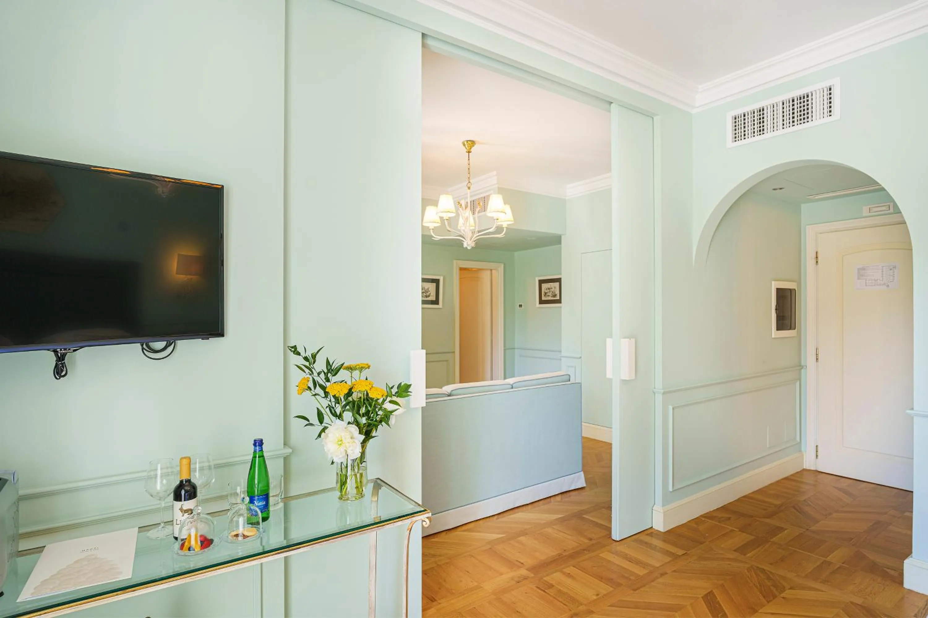 TV and multimedia in Palazzo Manzi Terme & Spa