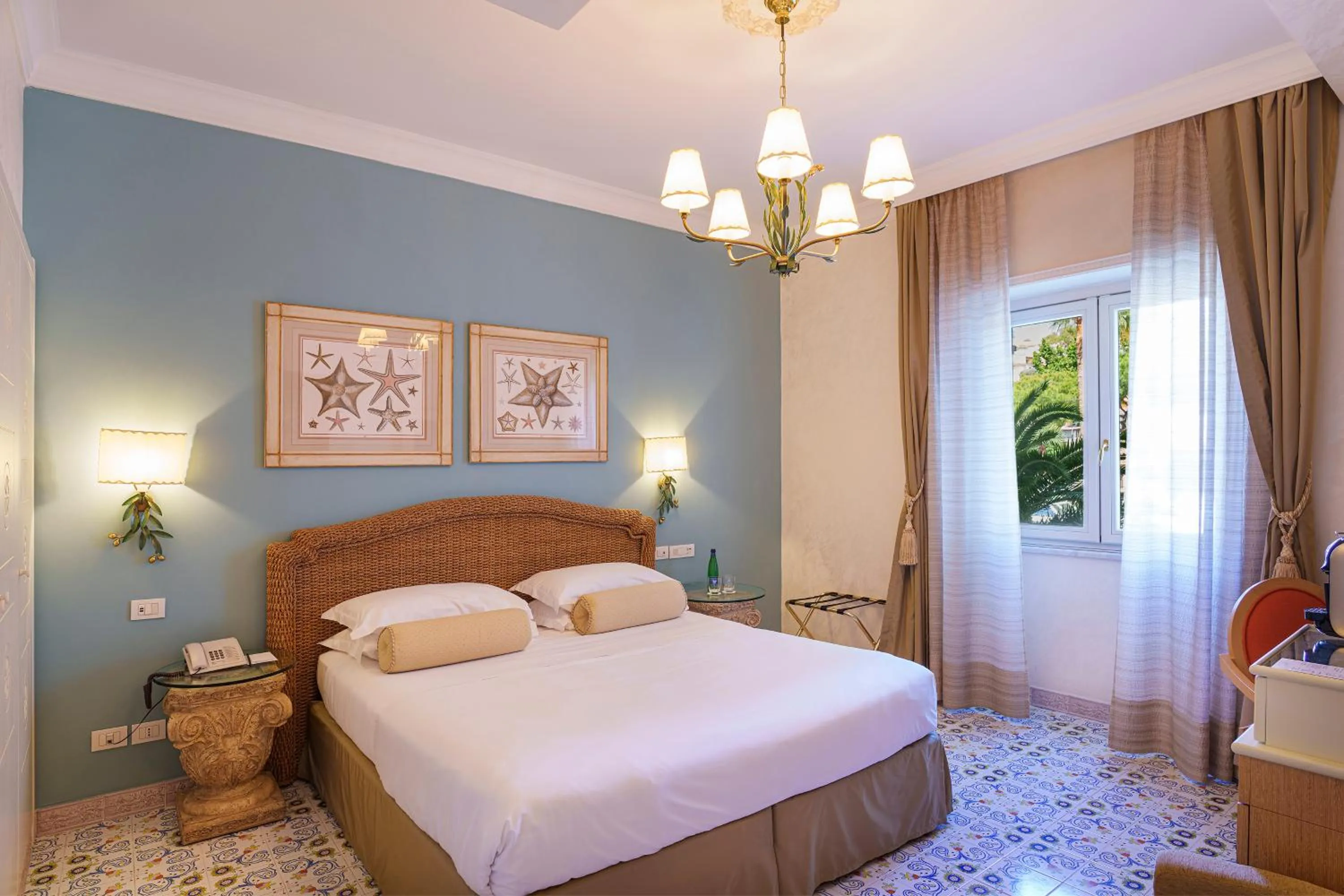 Photo of the whole room, Bed in Palazzo Manzi Terme & Spa