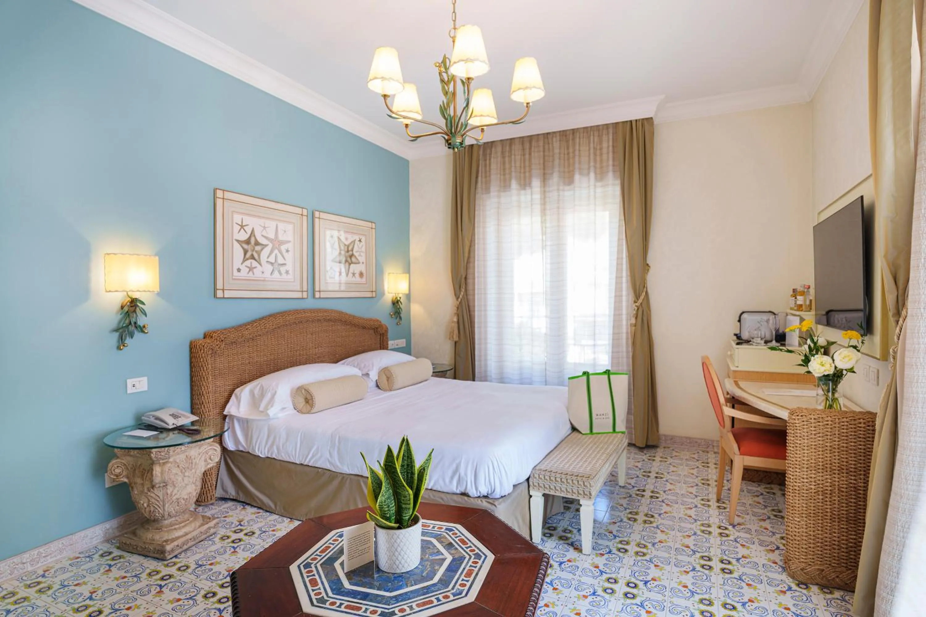 Photo of the whole room, Bed in Palazzo Manzi Terme & Spa