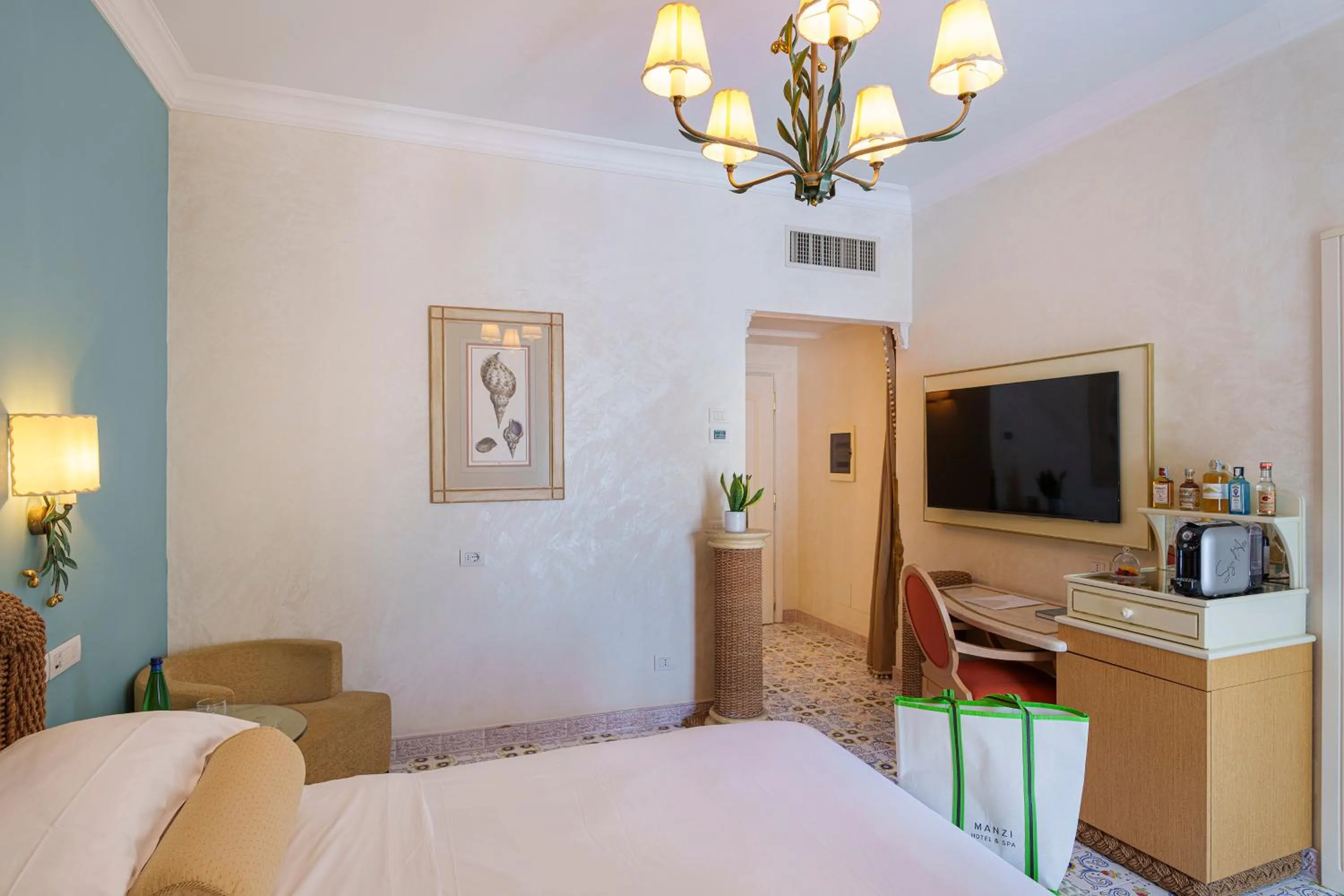 Photo of the whole room, Bed in Palazzo Manzi Terme & Spa