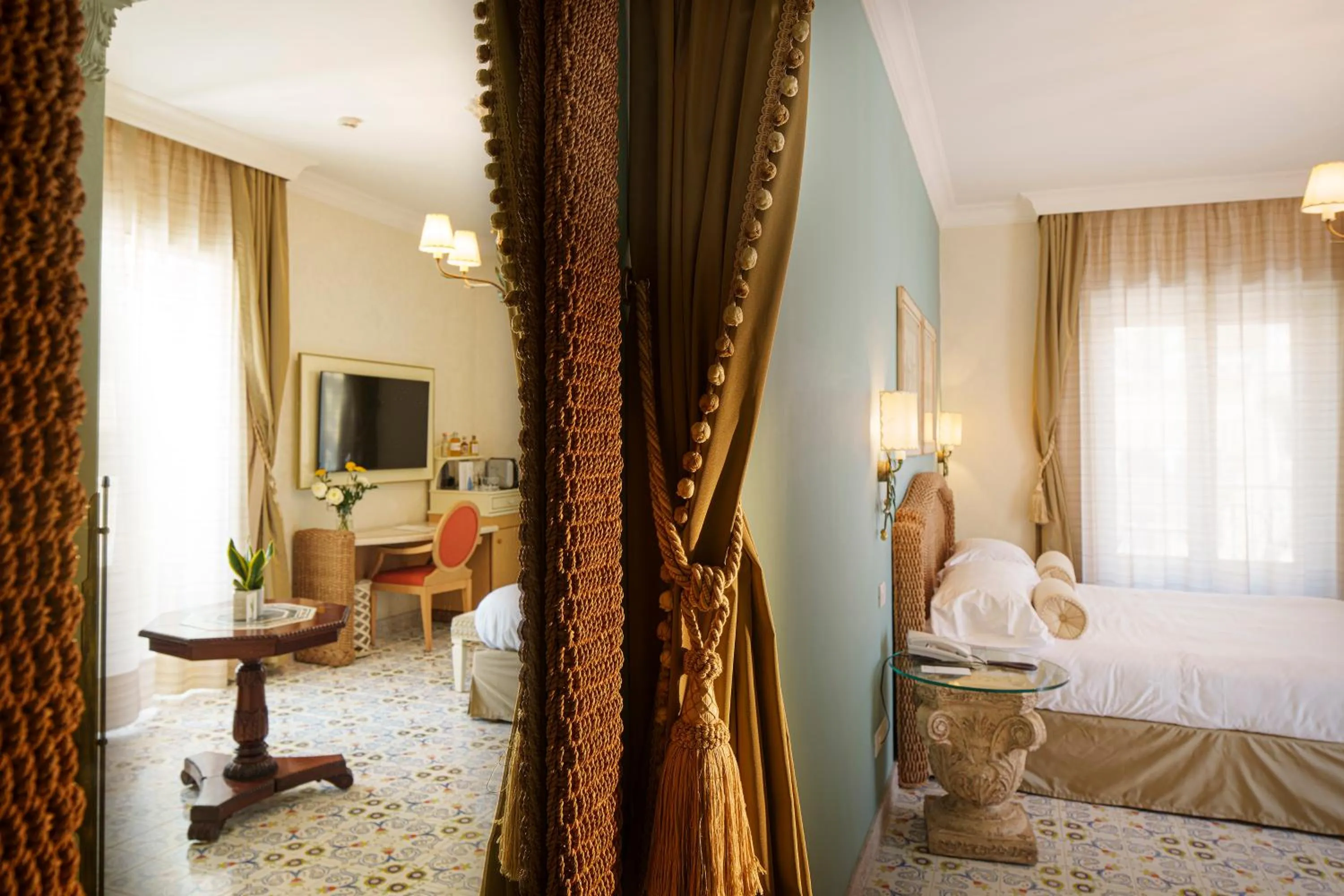 Photo of the whole room, Bed in Palazzo Manzi Terme & Spa