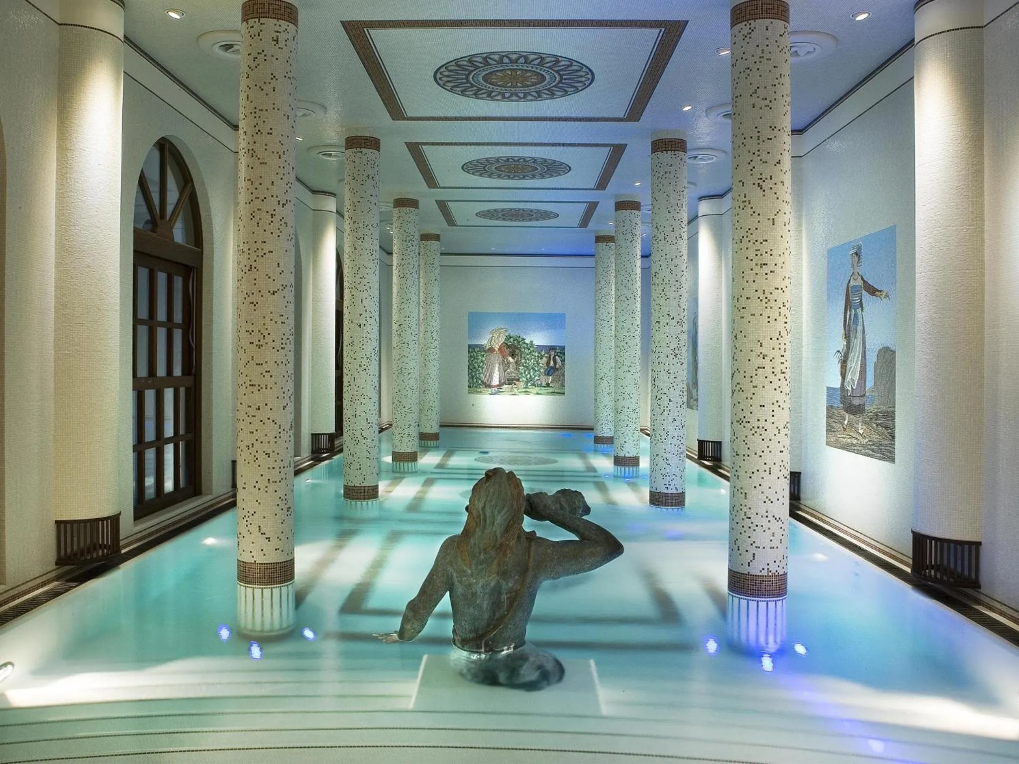 Swimming pool in Palazzo Manzi Terme & Spa