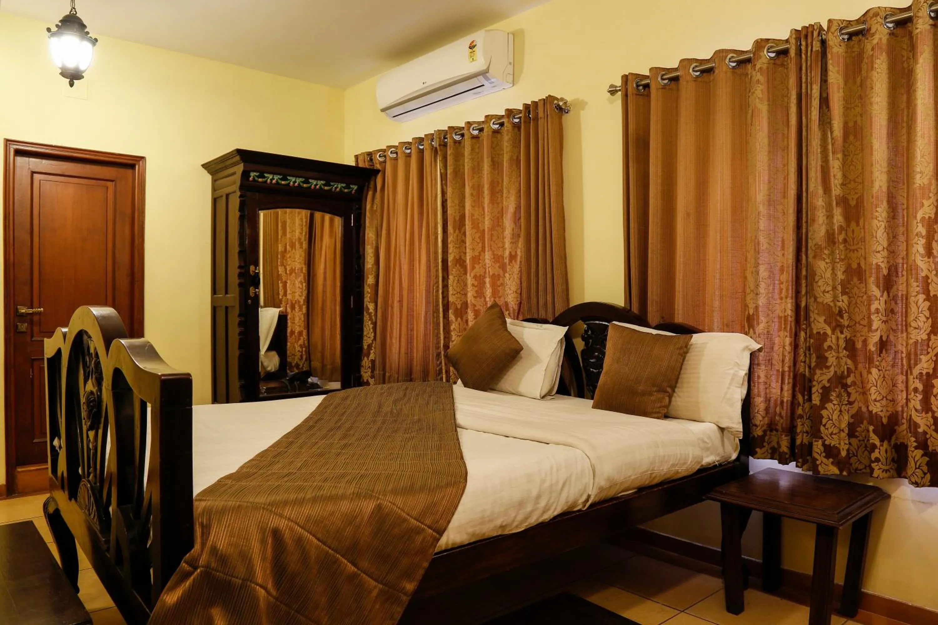 Bed in The Colonial Manek Manor By SAH