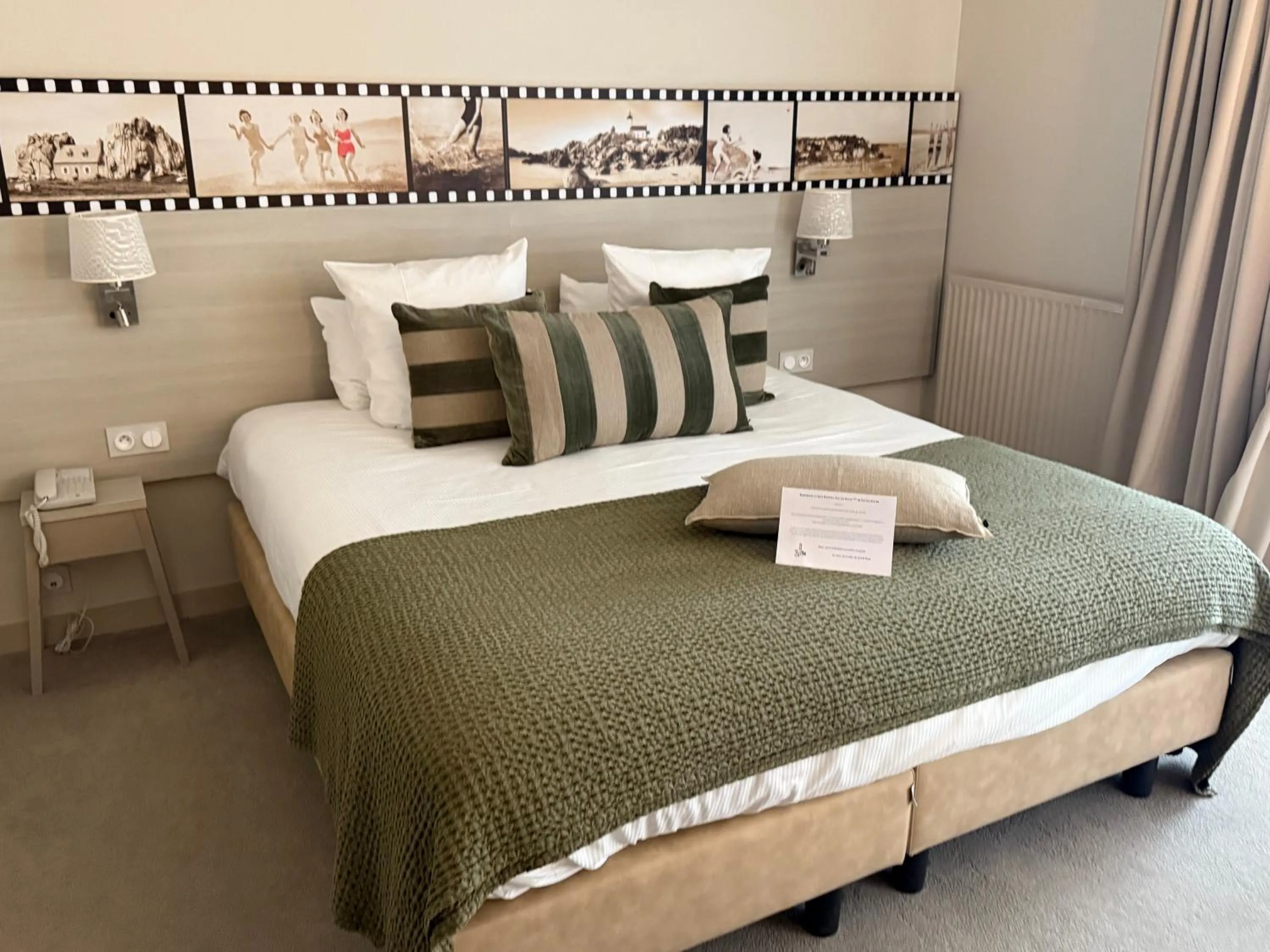 Bed in Best Western Les Bains Hotel et SPA