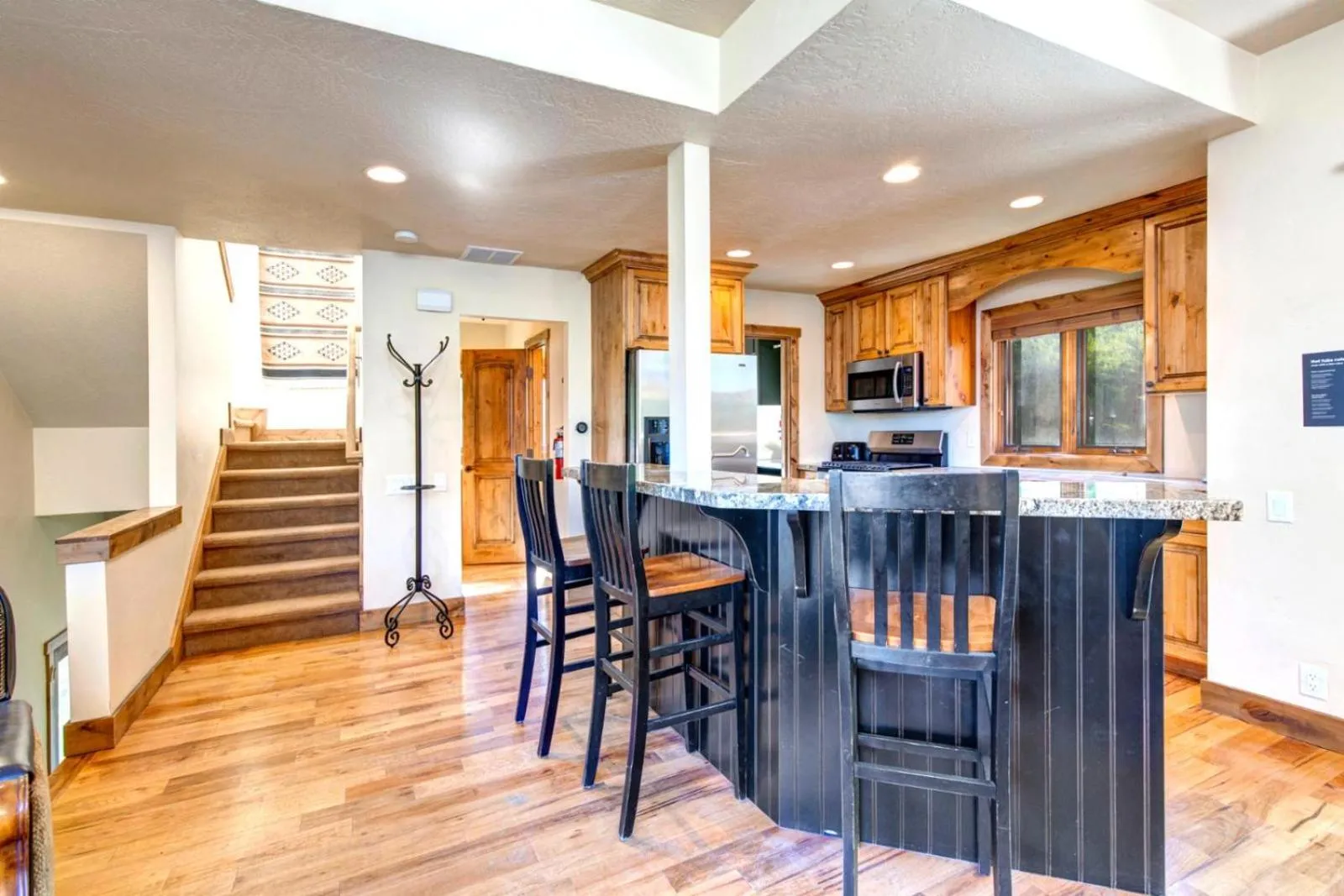 Kitchen or kitchenette in KBM Resorts FREE CAR Walk to Main St Private Hot Tub POA-504B