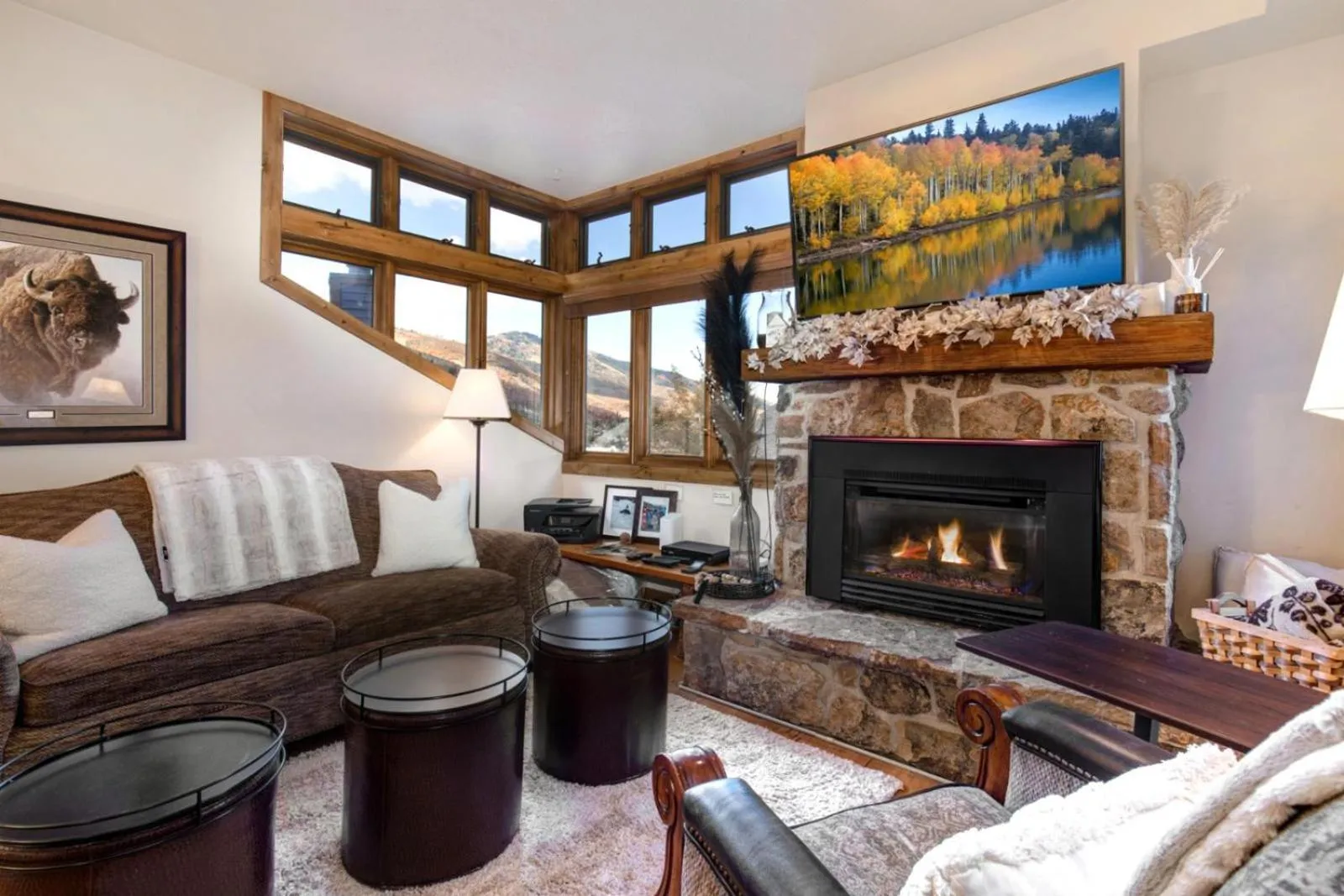 Other in KBM Resorts FREE CAR Walk to Main St Private Hot Tub POA-504B